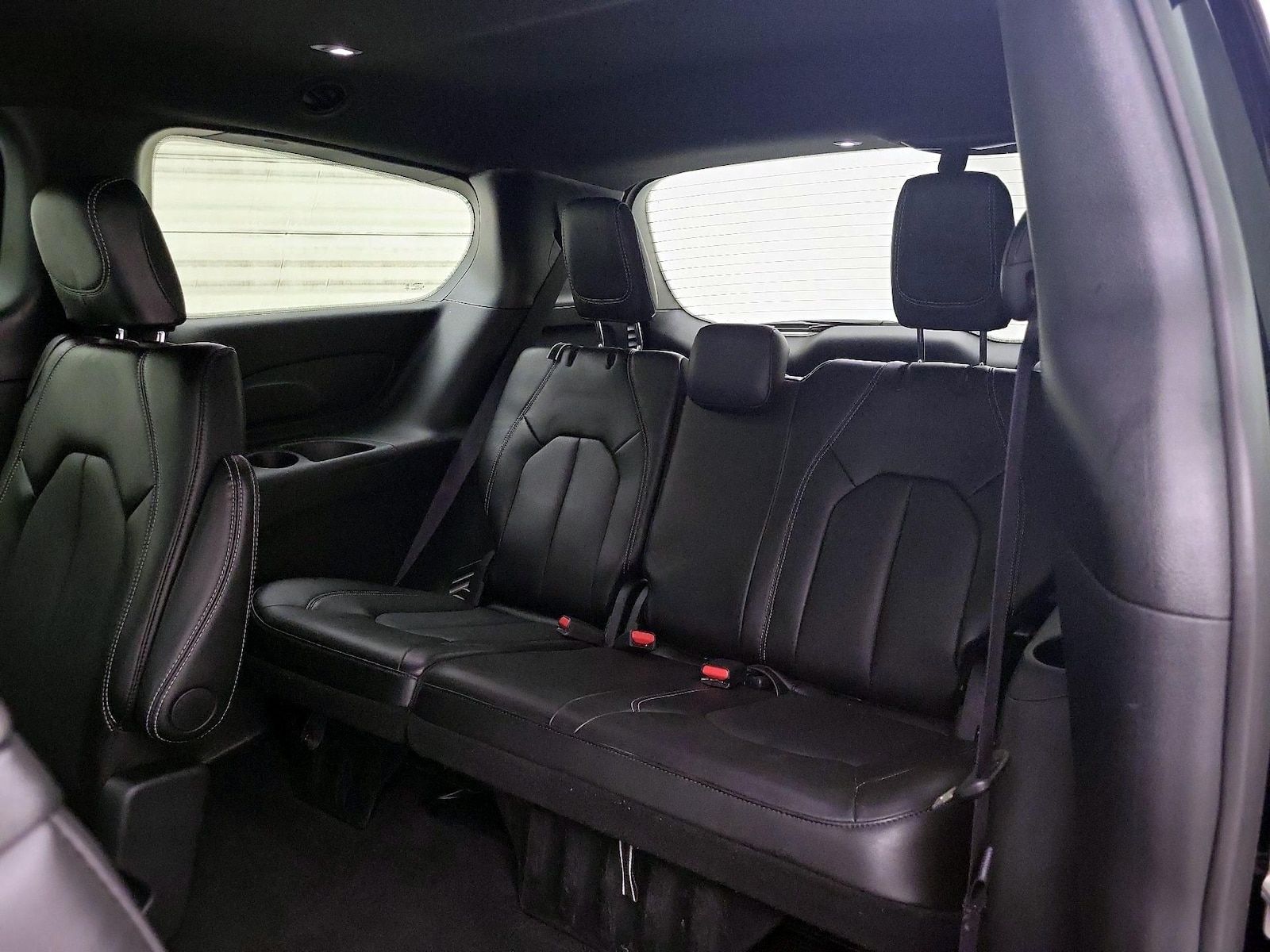 2025 Chrysler Pacifica Select - Photo 21