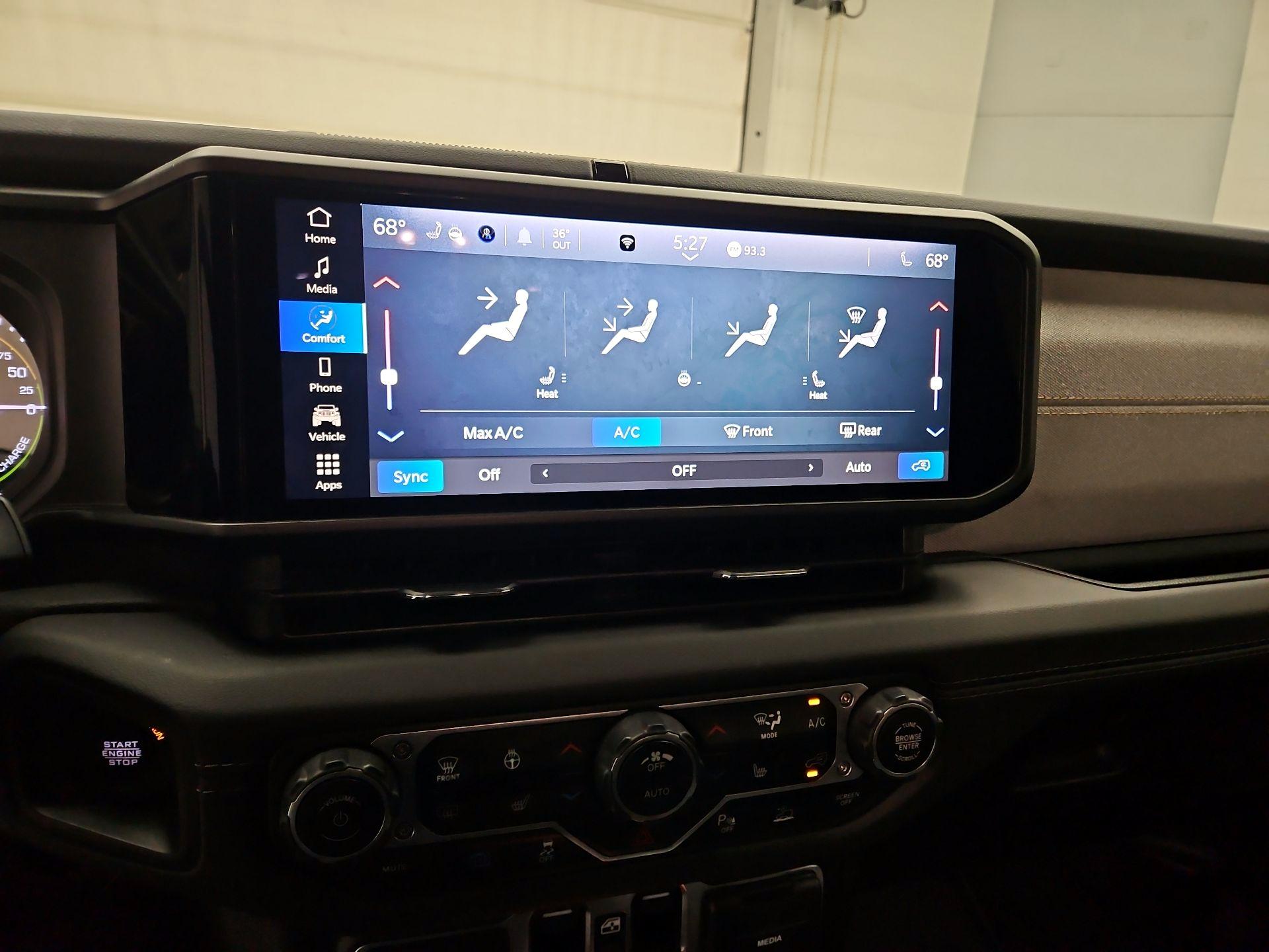 Thumbnail: 2025 Jeep Wrangler - 14