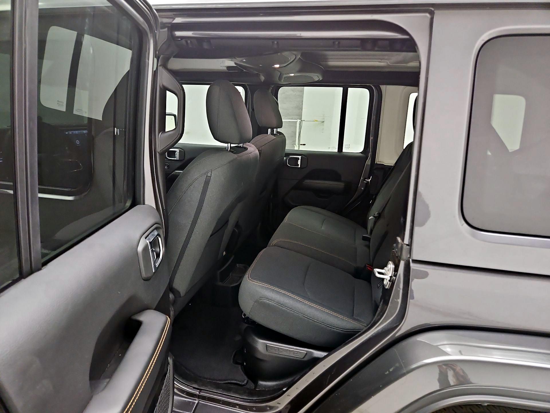 Thumbnail: 2025 Jeep Wrangler - 17