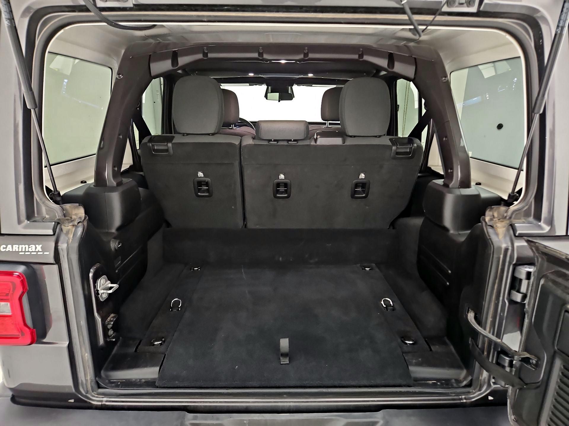 Thumbnail: 2025 Jeep Wrangler - 18