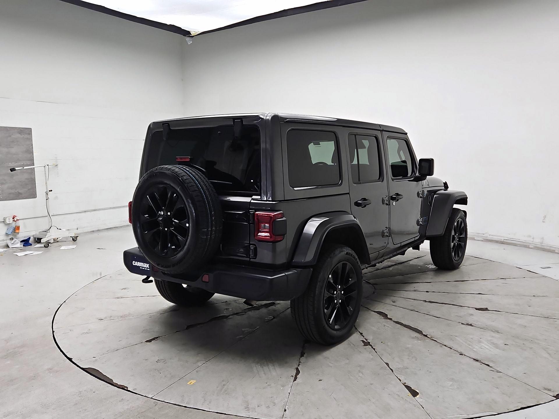 Thumbnail: 2025 Jeep Wrangler - 5