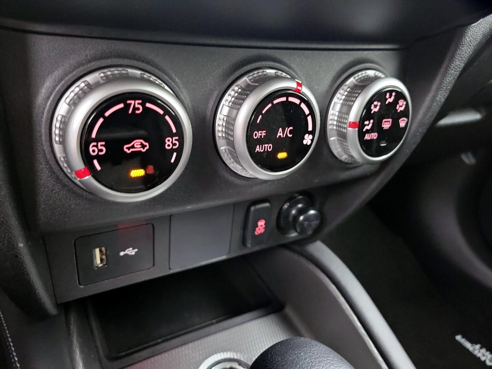 Thumbnail: 2025 Mitsubishi Outlander Sport - 16