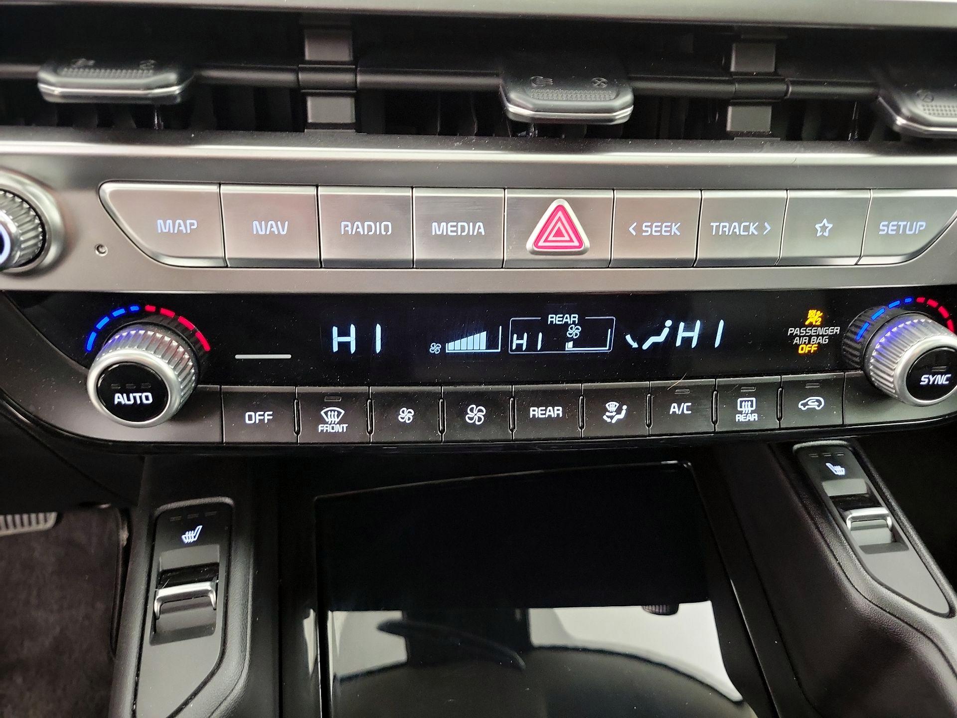 Thumbnail: 2025 Kia Telluride - 17