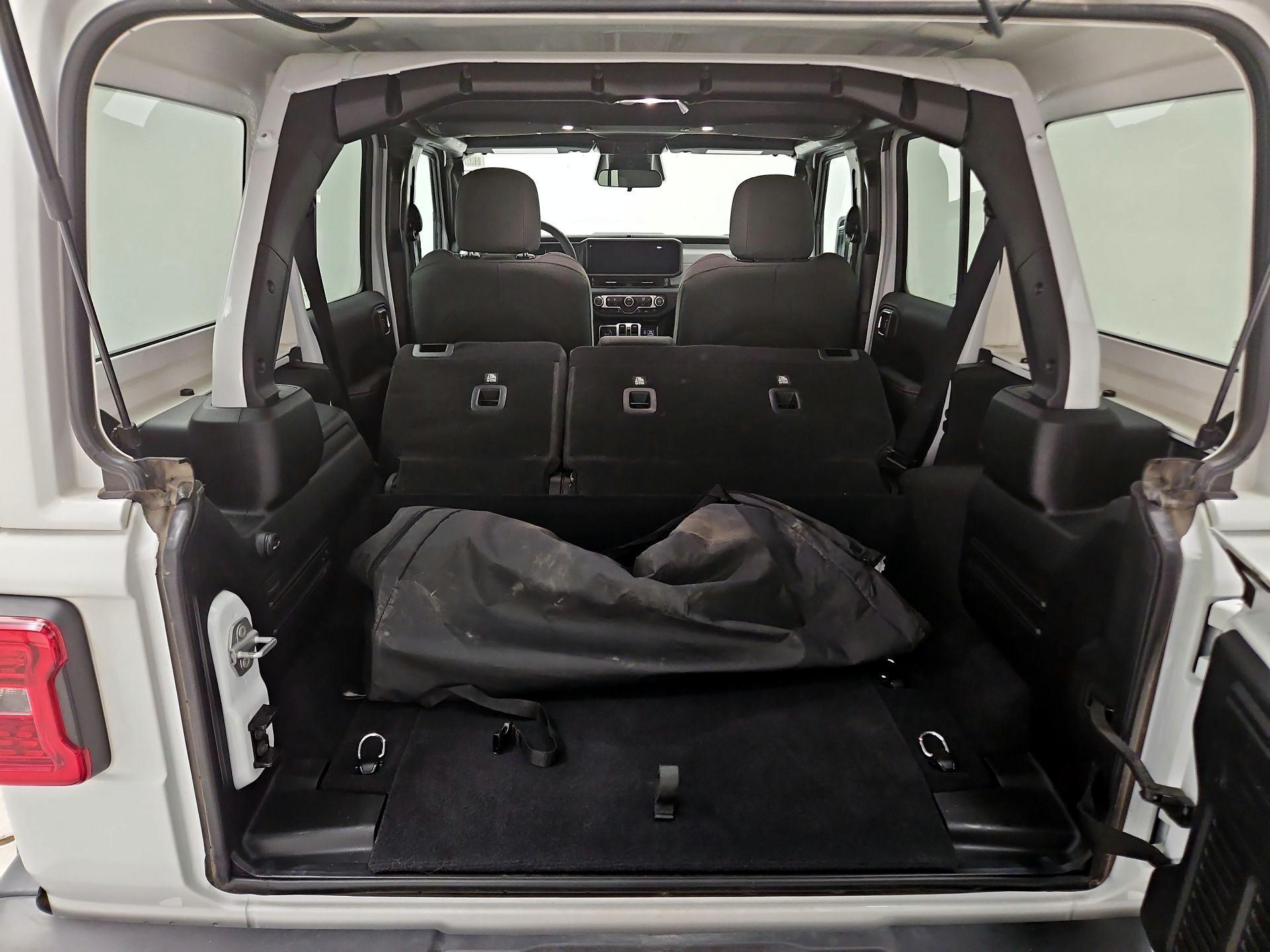 Thumbnail: 2025 Jeep Wrangler - 19