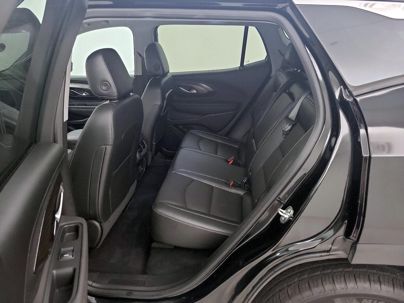2023 GMC Terrain SLT - Photo 21
