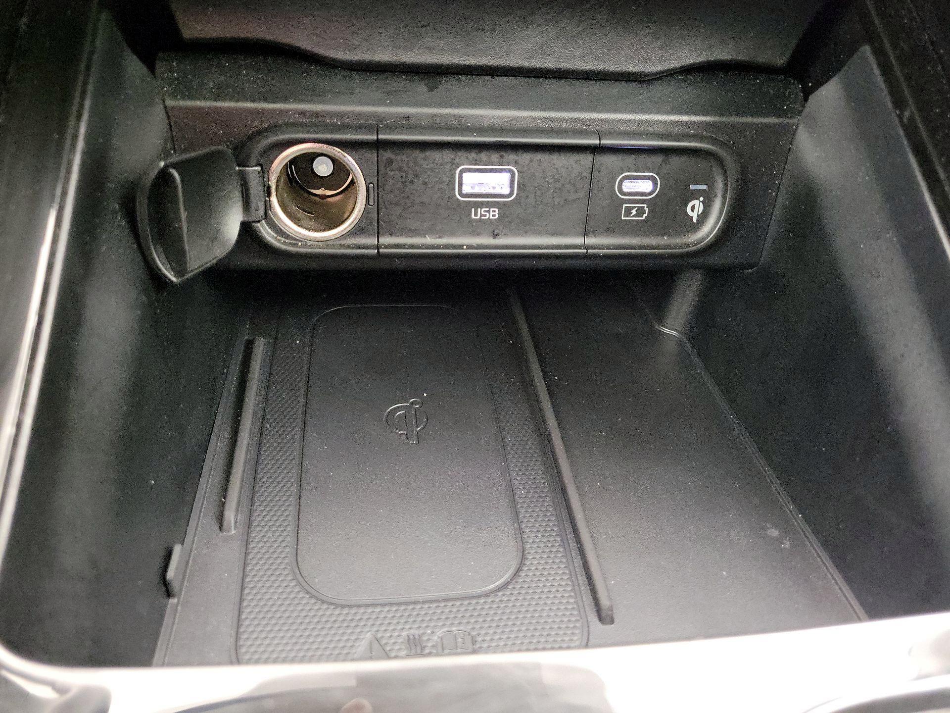 Thumbnail: 2025 Kia Telluride - 19