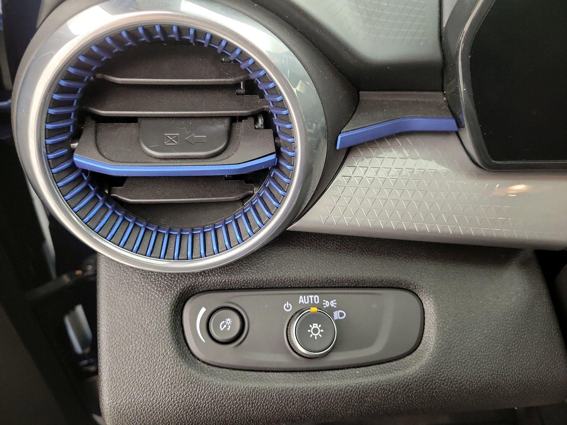 Thumbnail: 2024 Chevrolet Trax - 13