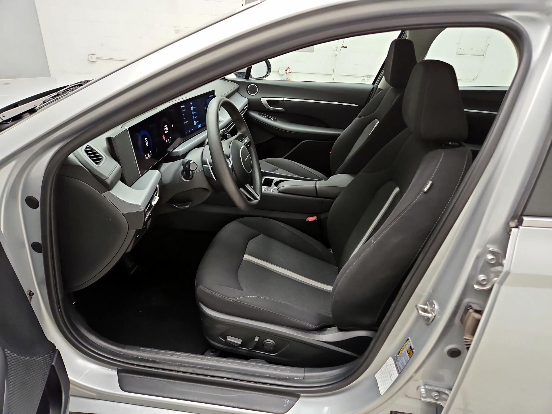 Thumbnail: 2025 Hyundai Sonata - 9