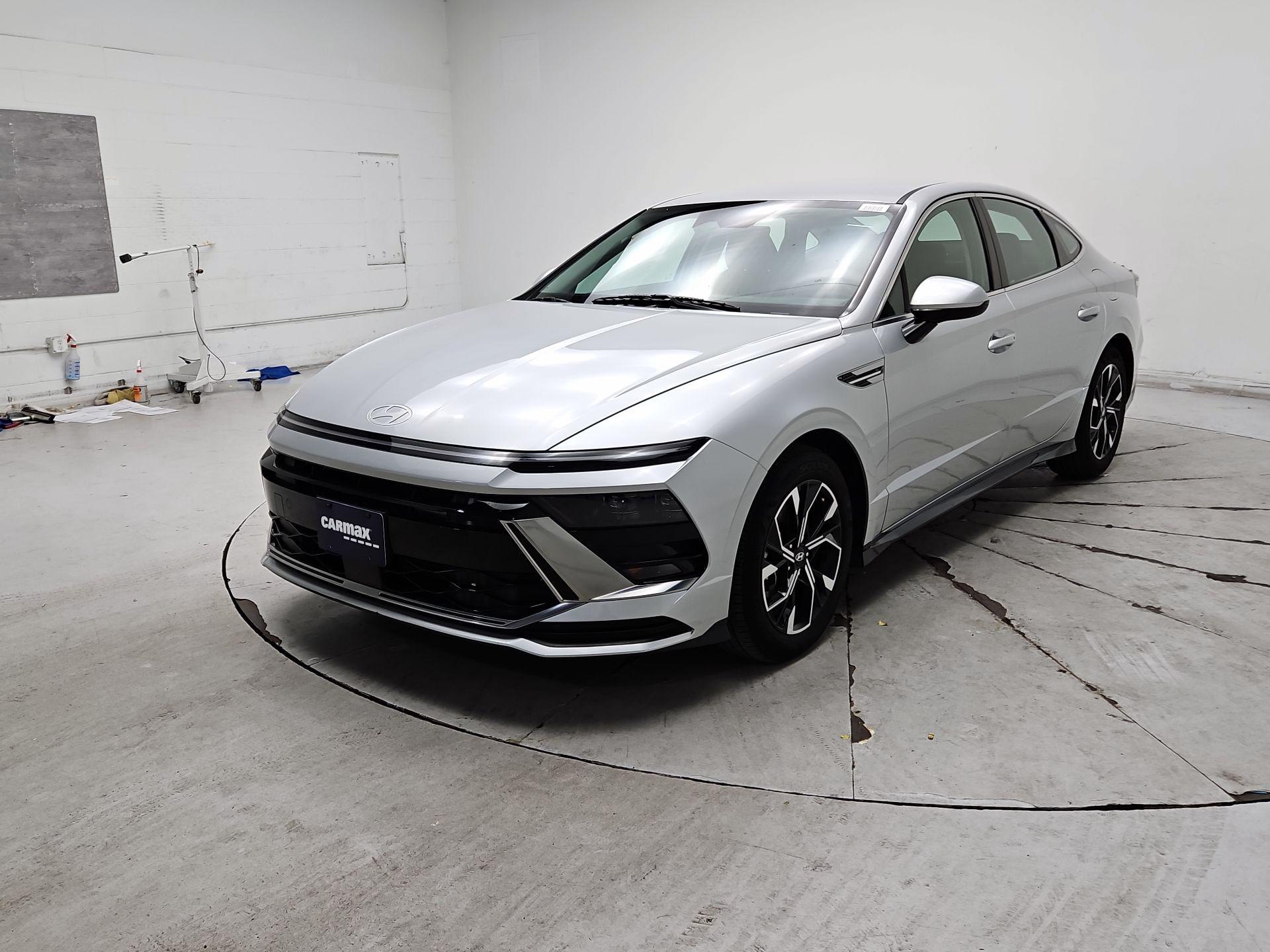 Thumbnail: 2025 Hyundai Sonata - 3