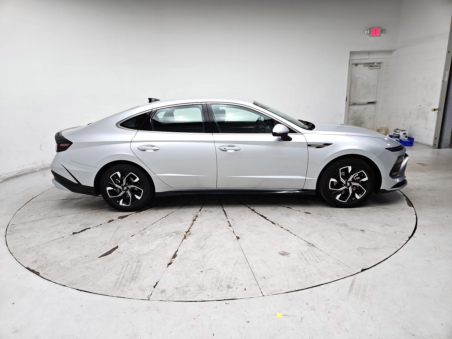 Thumbnail: 2025 Hyundai Sonata - 4