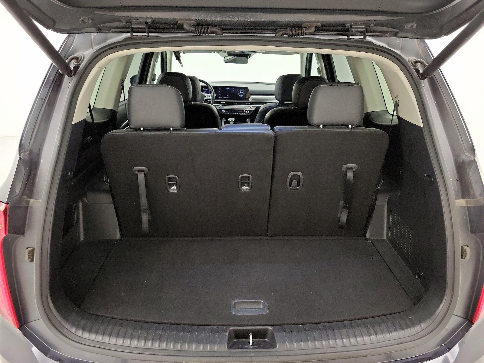 2025 Kia Telluride S - Photo 24