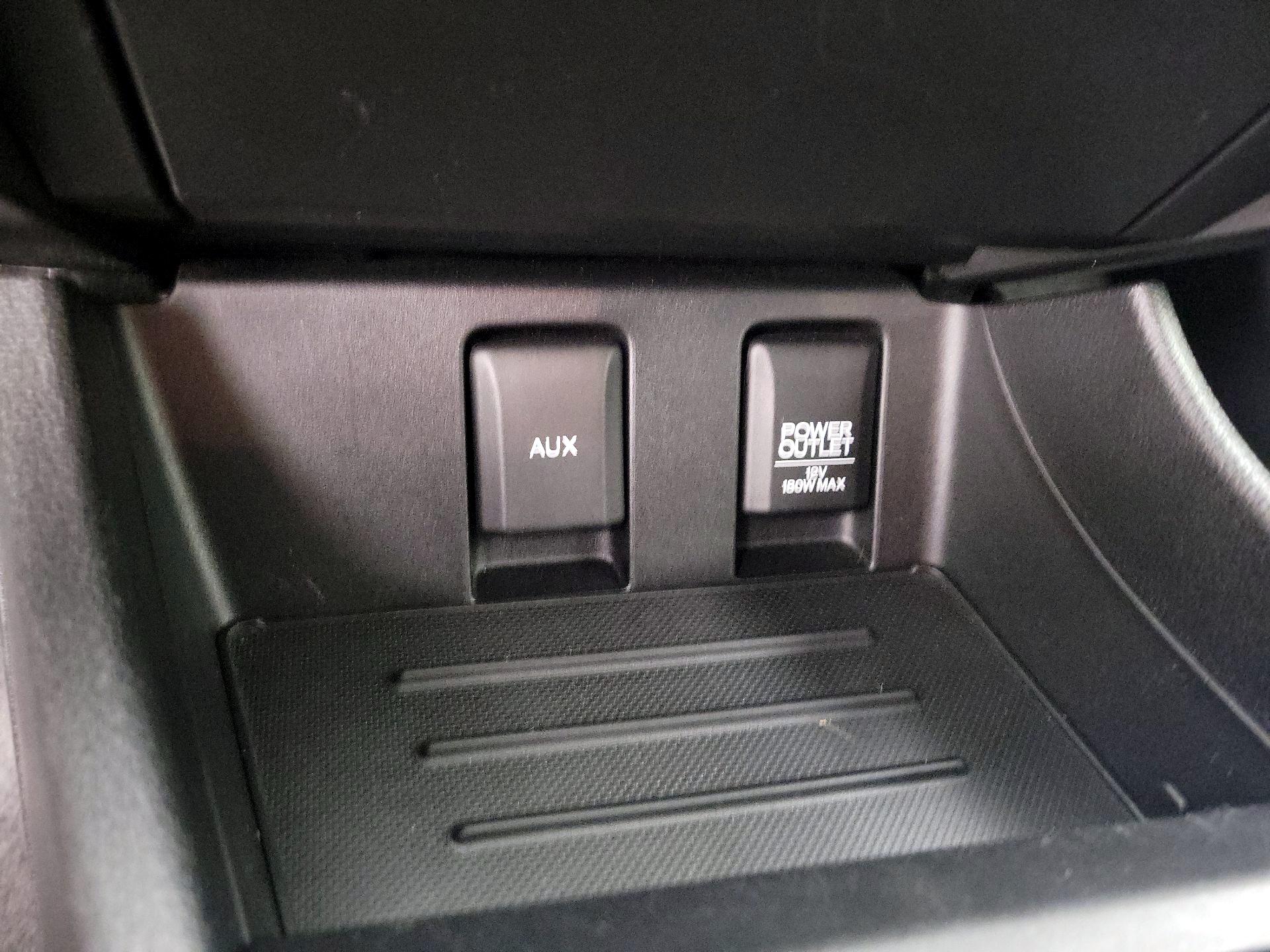 Thumbnail: 2015 Honda Civic - 18