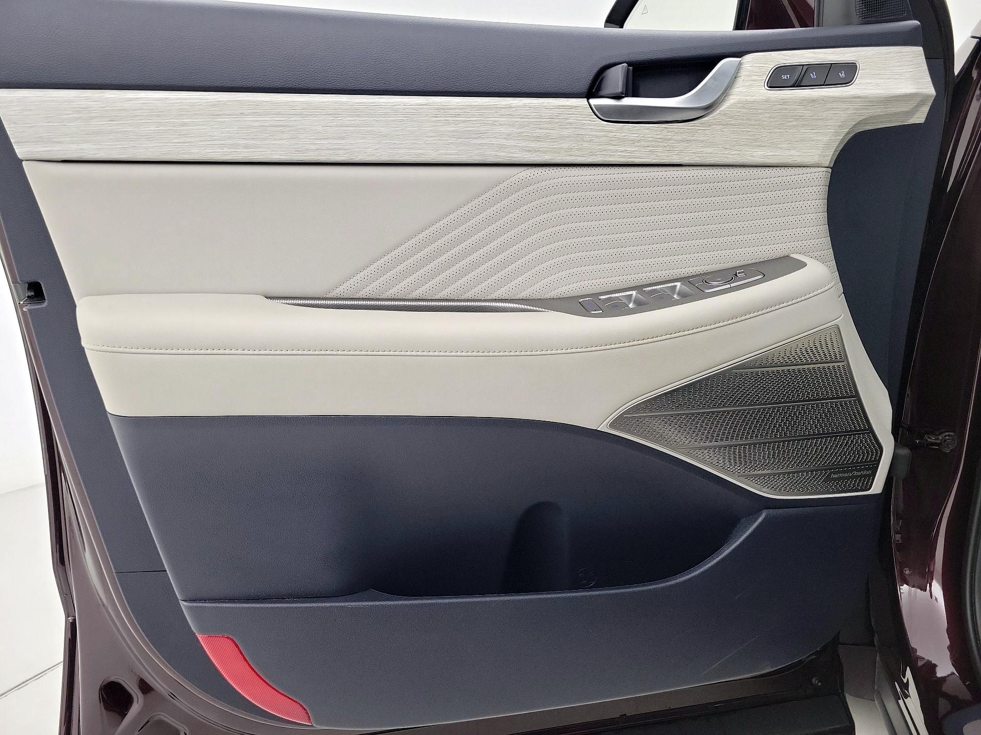 Thumbnail: 2023 Hyundai Palisade - 12