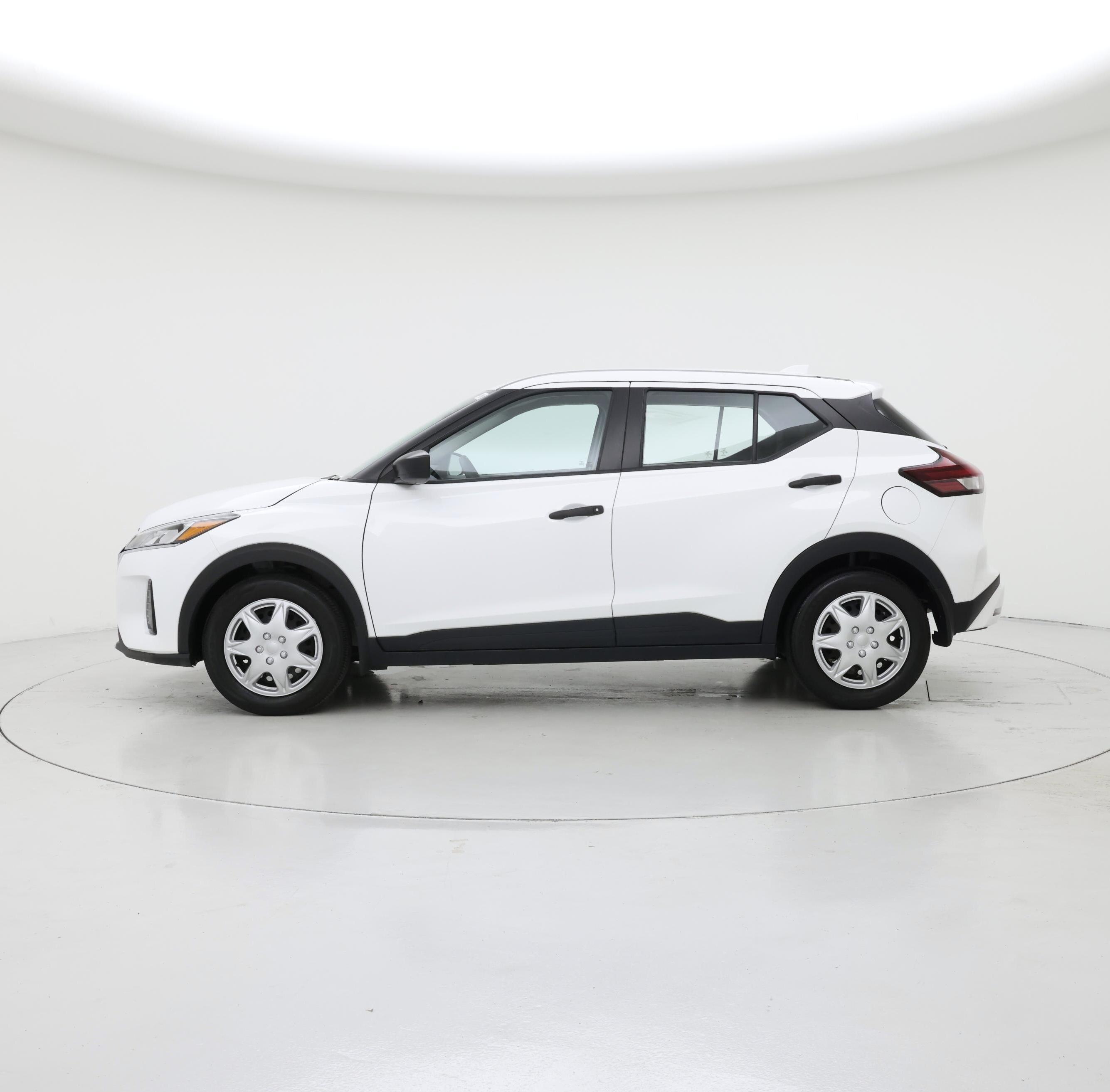 Thumbnail: 2023 Nissan Kicks - 3