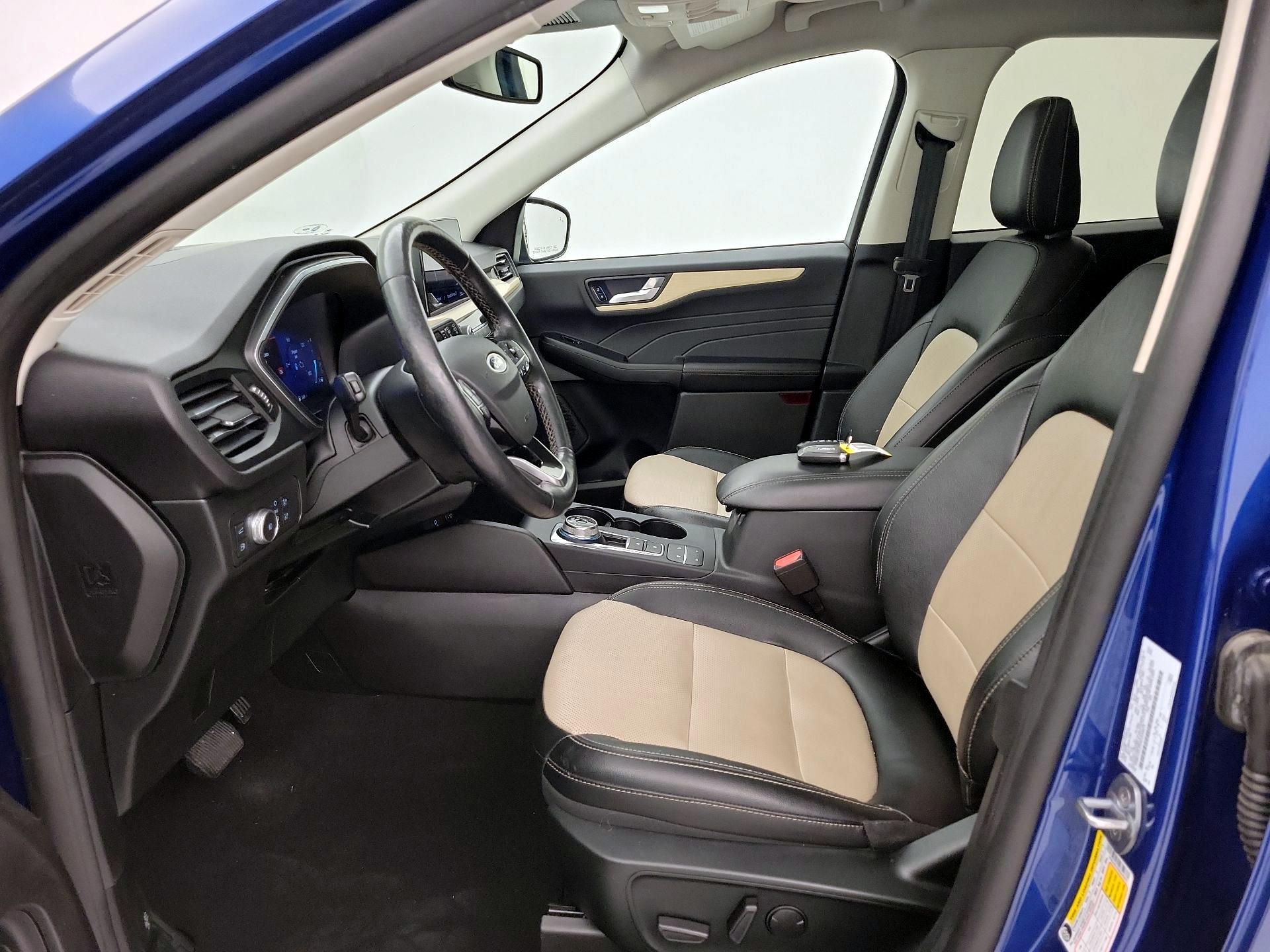 Thumbnail: 2022 Ford Escape - 11