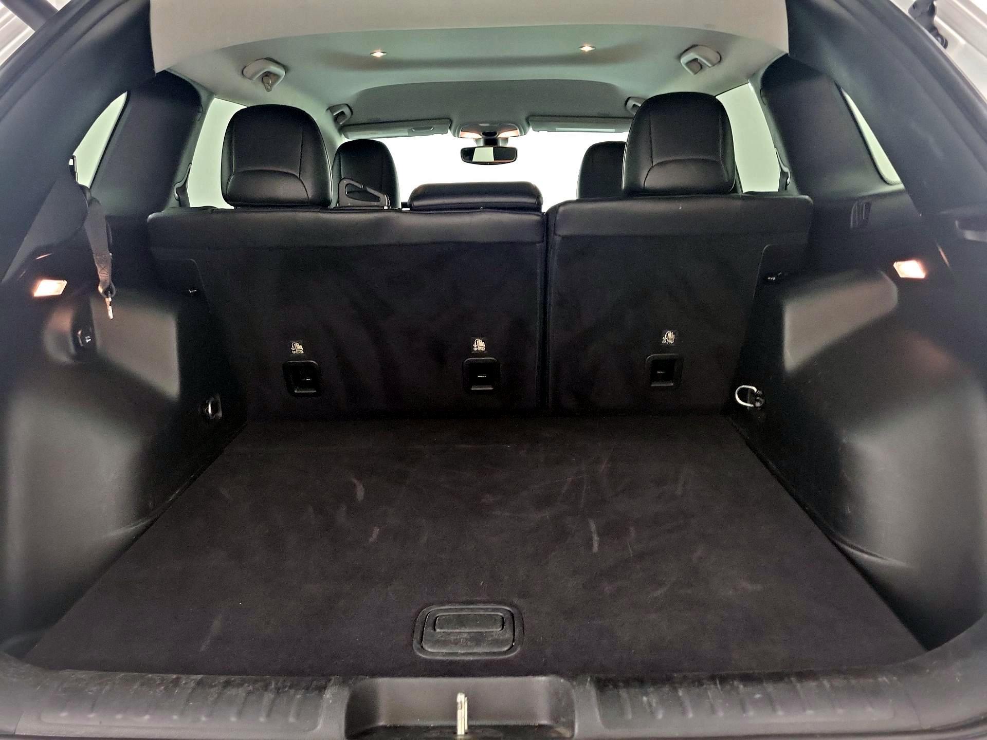 Thumbnail: 2019 Jeep Cherokee - 20
