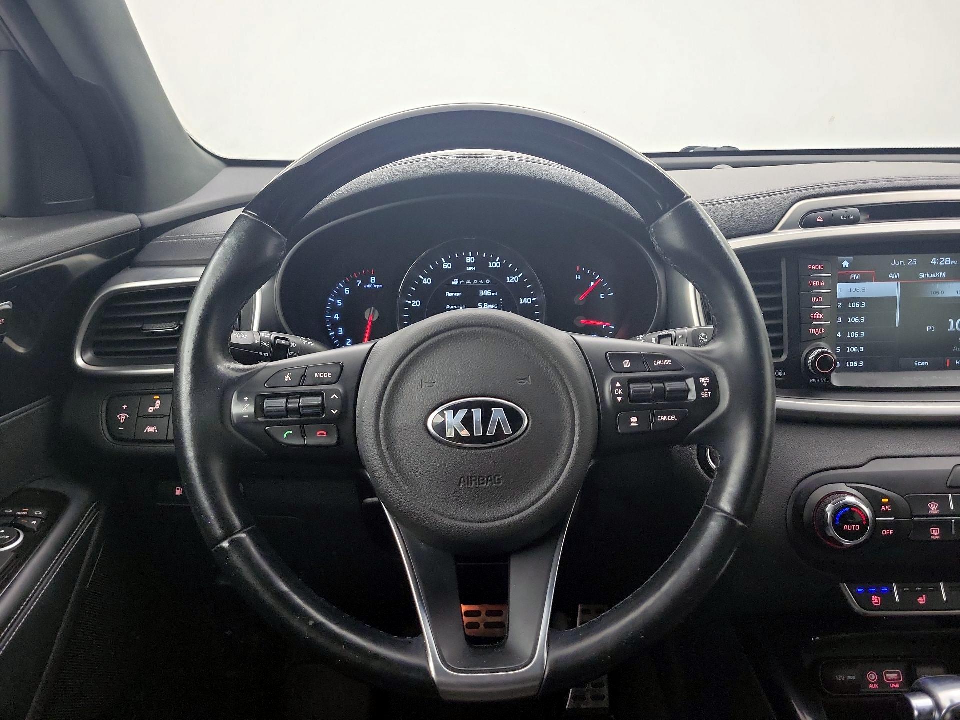 Thumbnail: 2017 Kia Sorento - 10