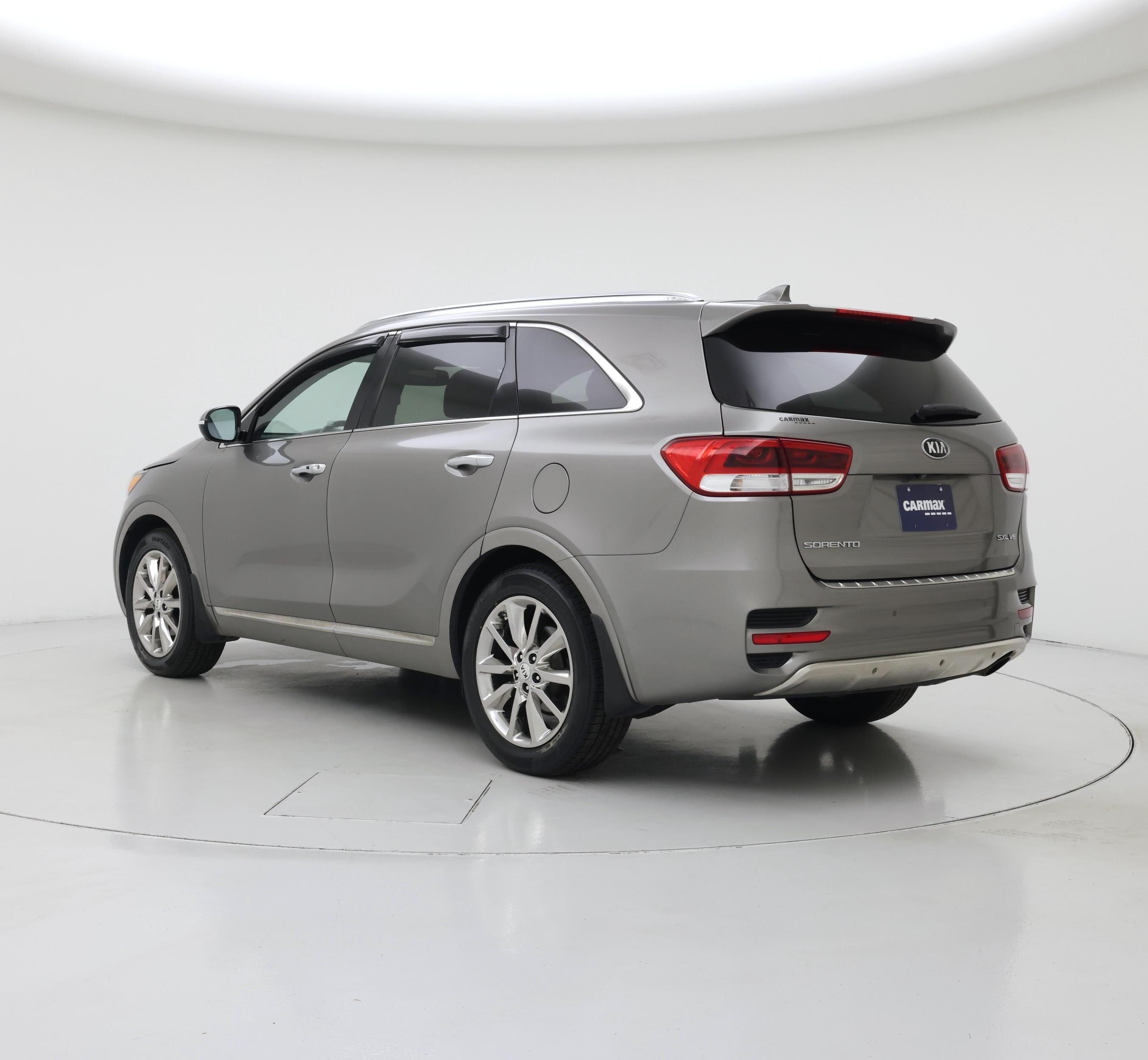 Thumbnail: 2017 Kia Sorento - 2