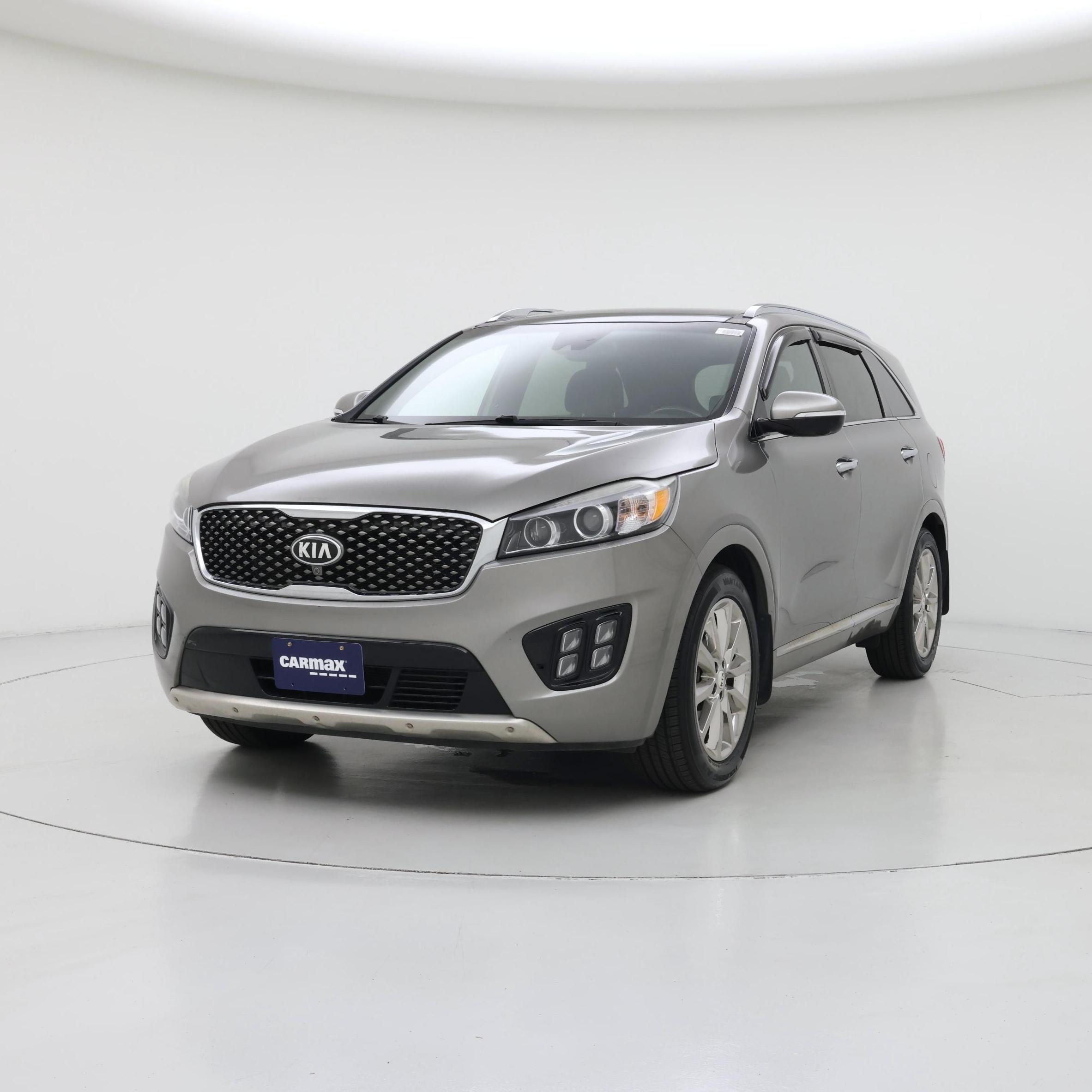 Thumbnail: 2017 Kia Sorento - 4