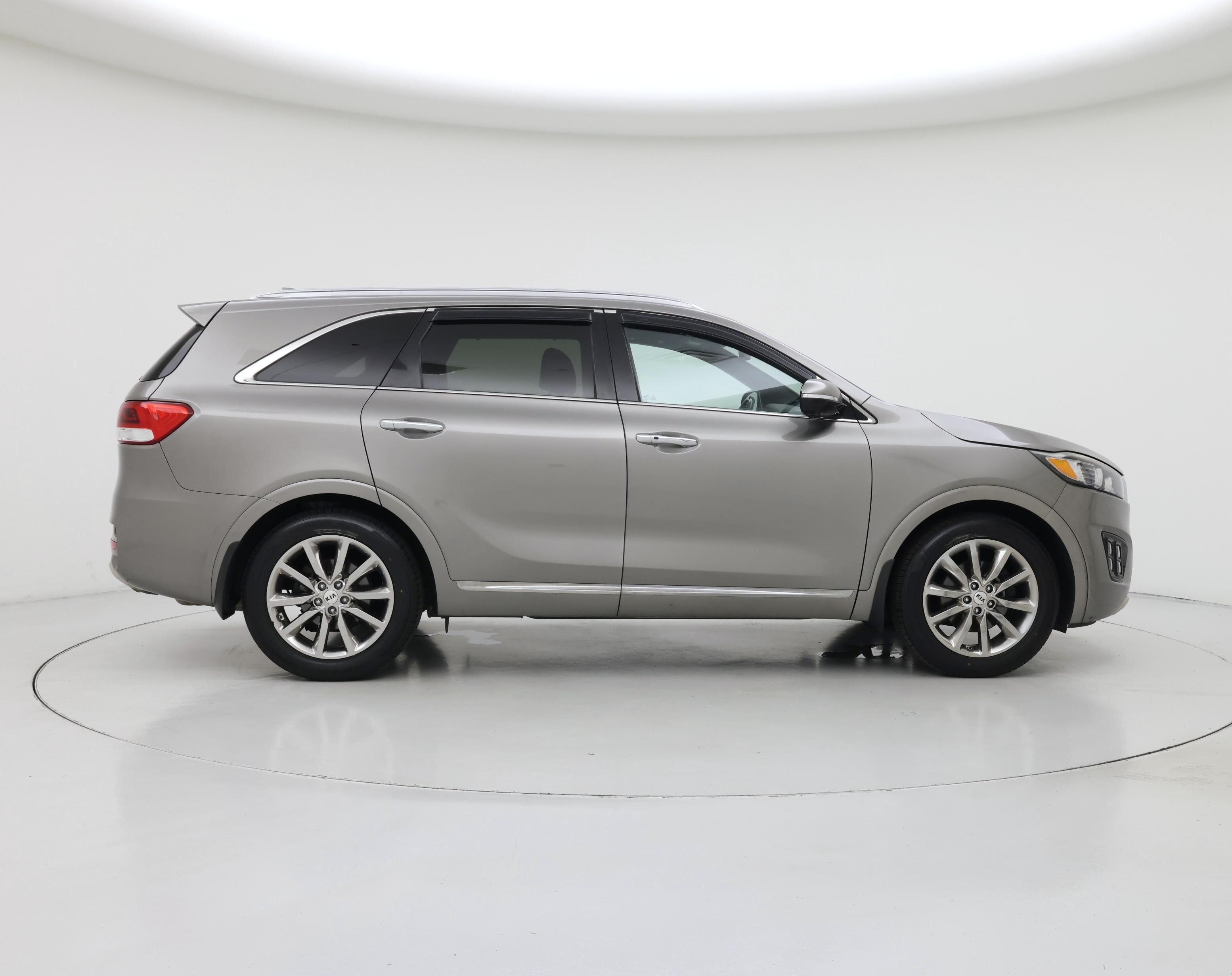Thumbnail: 2017 Kia Sorento - 7