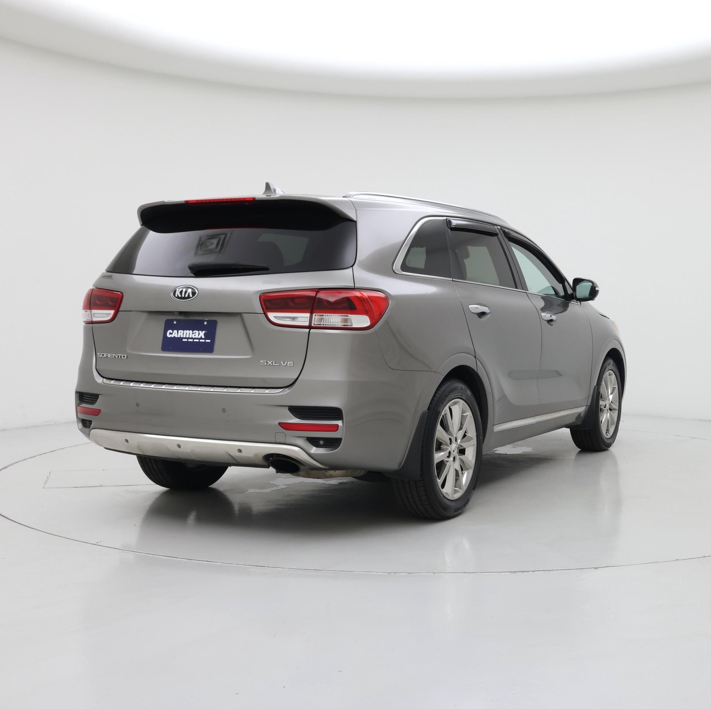 Thumbnail: 2017 Kia Sorento - 8