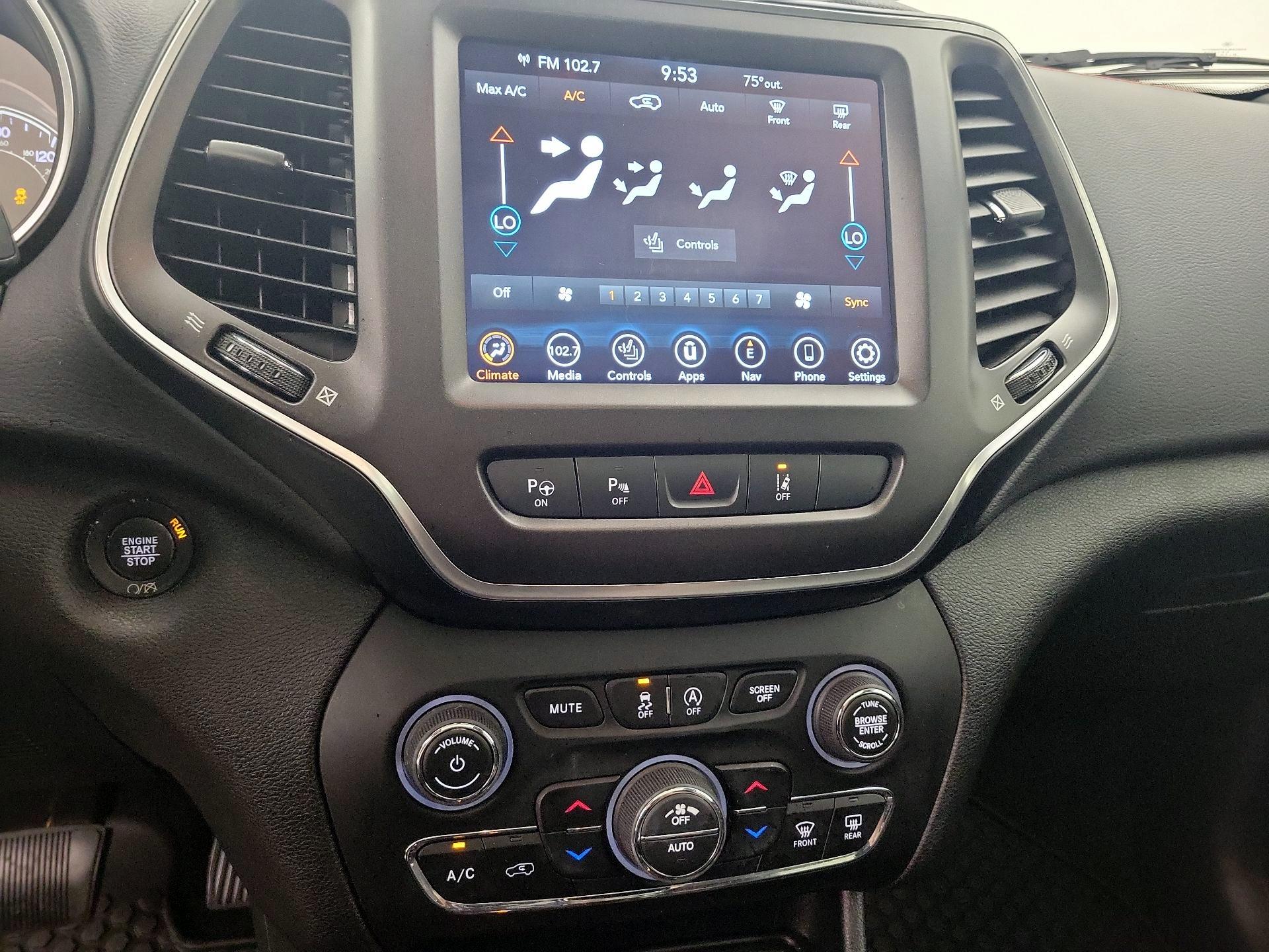 Thumbnail: 2021 Jeep Cherokee - 17