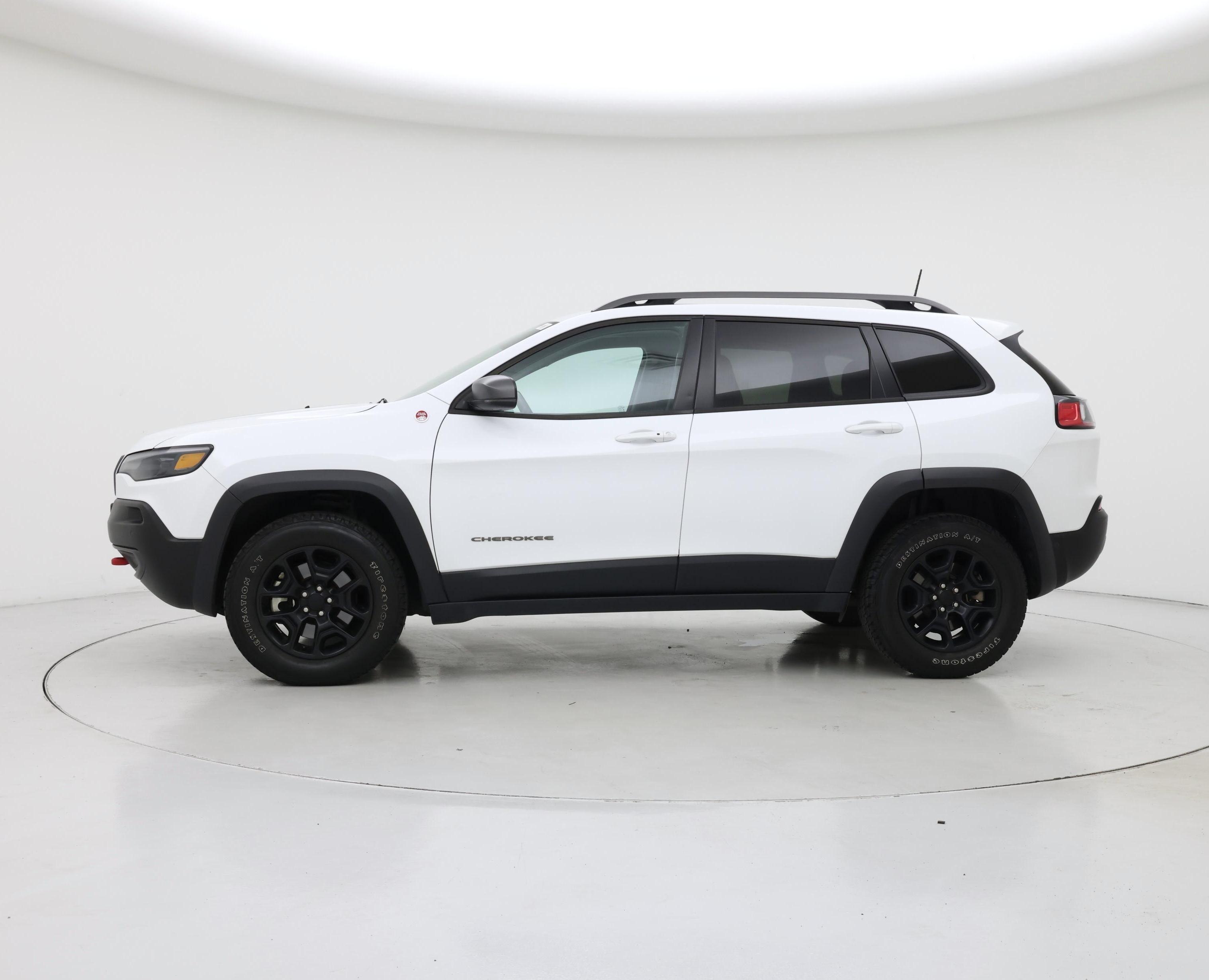 Thumbnail: 2021 Jeep Cherokee - 3