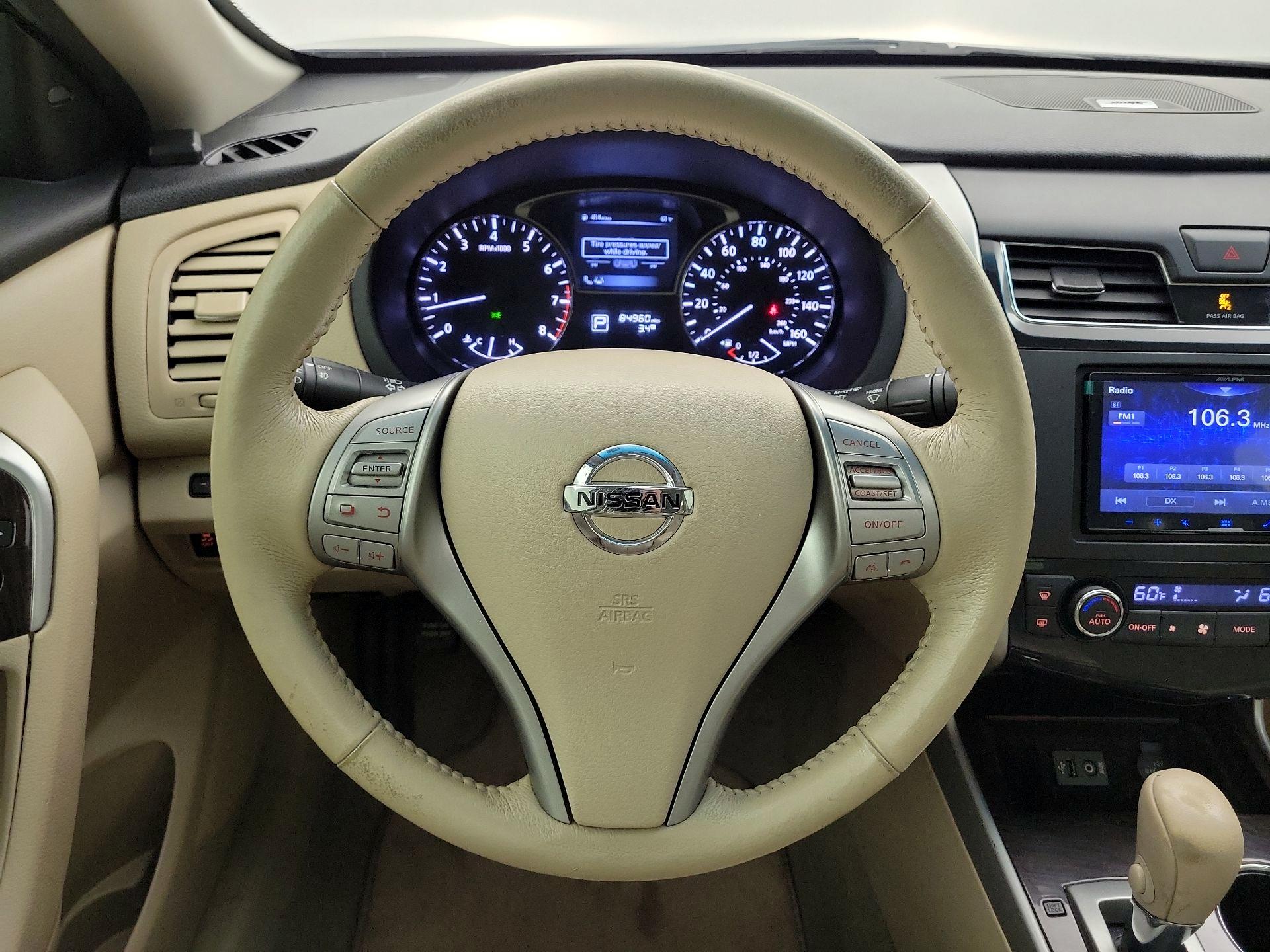 Thumbnail: 2014 Nissan Altima - 10