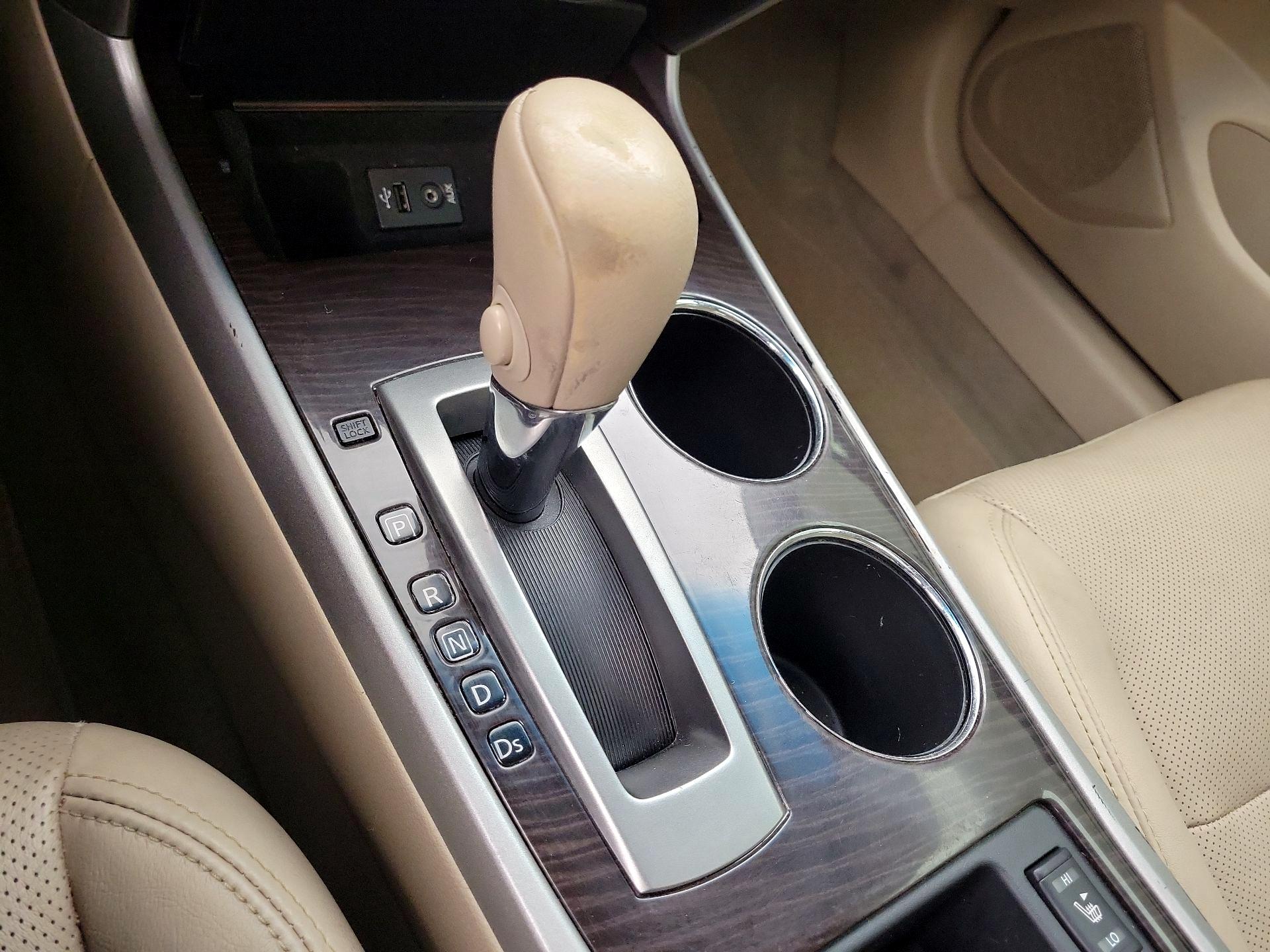Thumbnail: 2014 Nissan Altima - 17