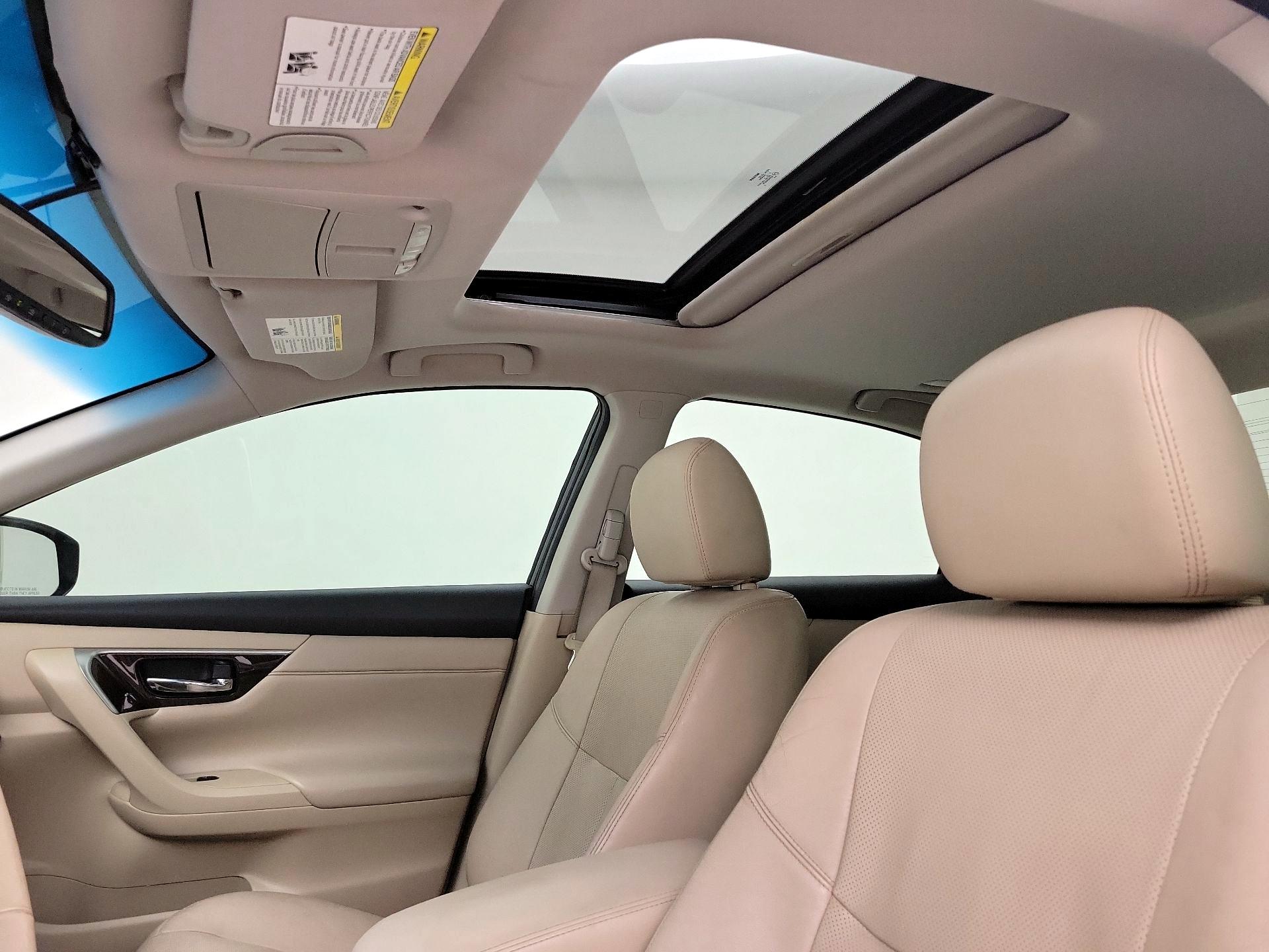Thumbnail: 2014 Nissan Altima - 19