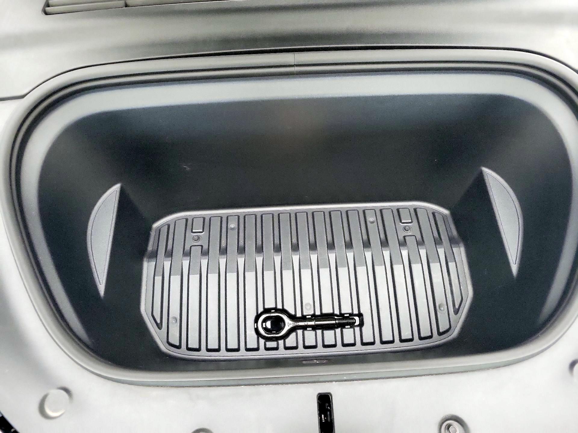 Thumbnail: 2023 Tesla Model Y - 20