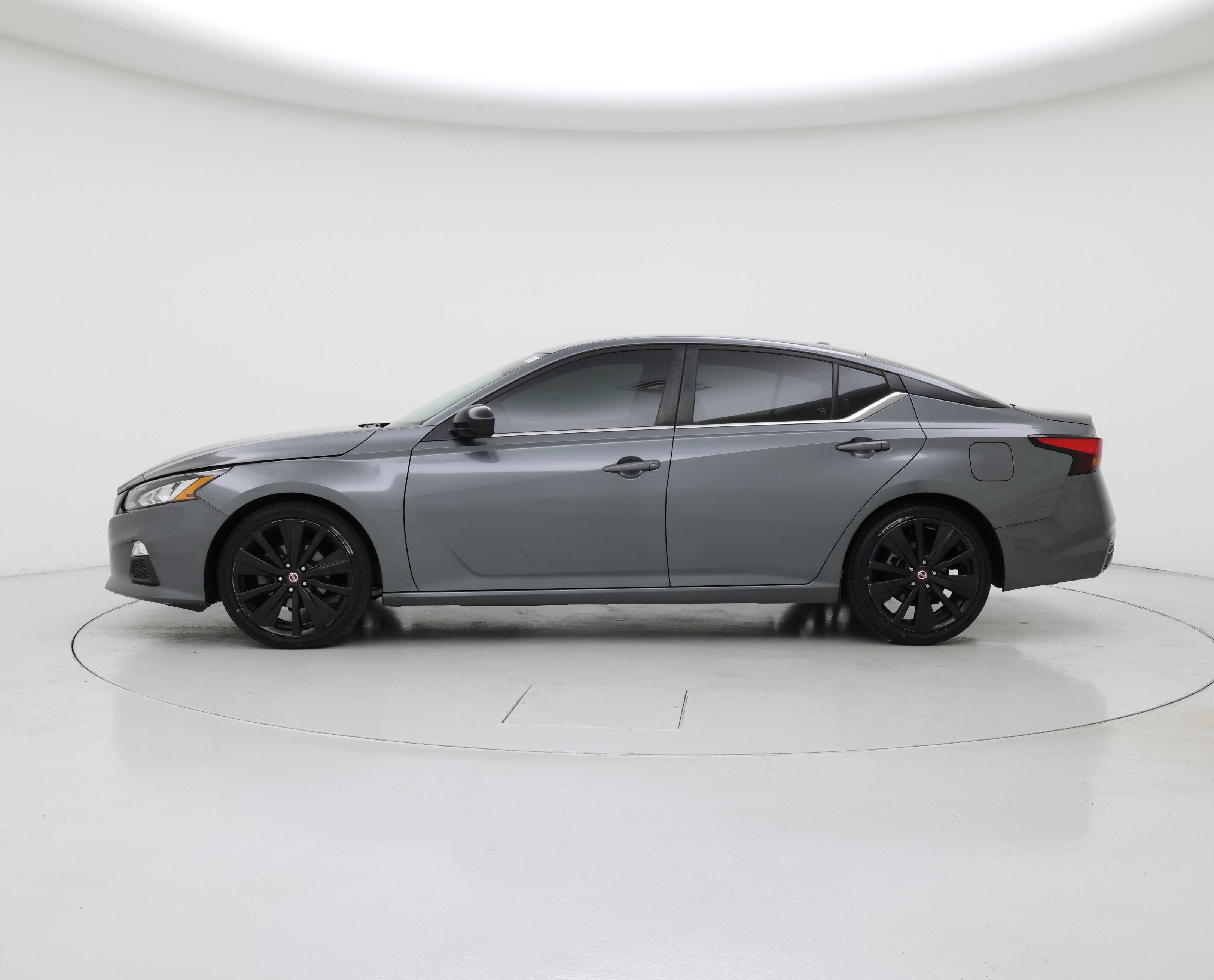 Thumbnail: 2020 Nissan Altima - 3