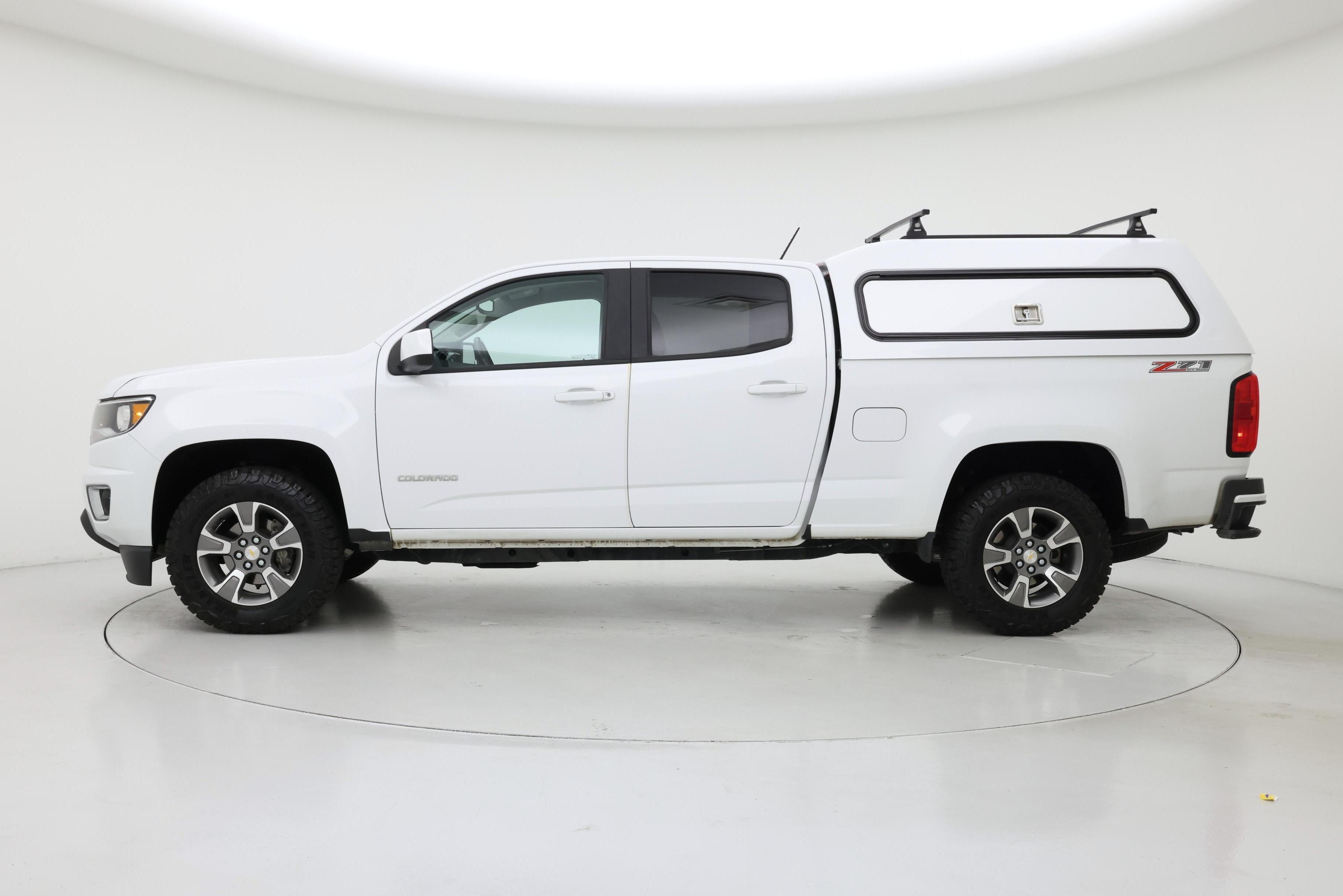 Thumbnail: 2019 Chevrolet Colorado - 3