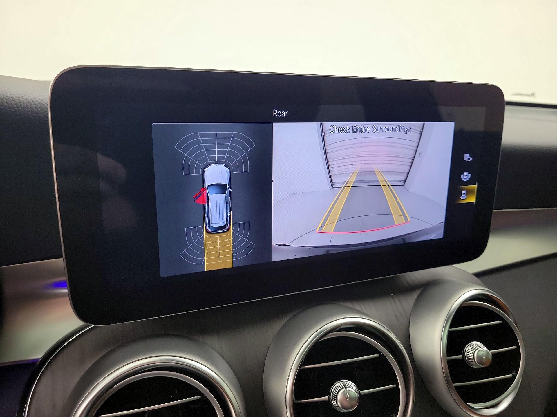 Thumbnail: 2022 Mercedes-Benz GLC - 14