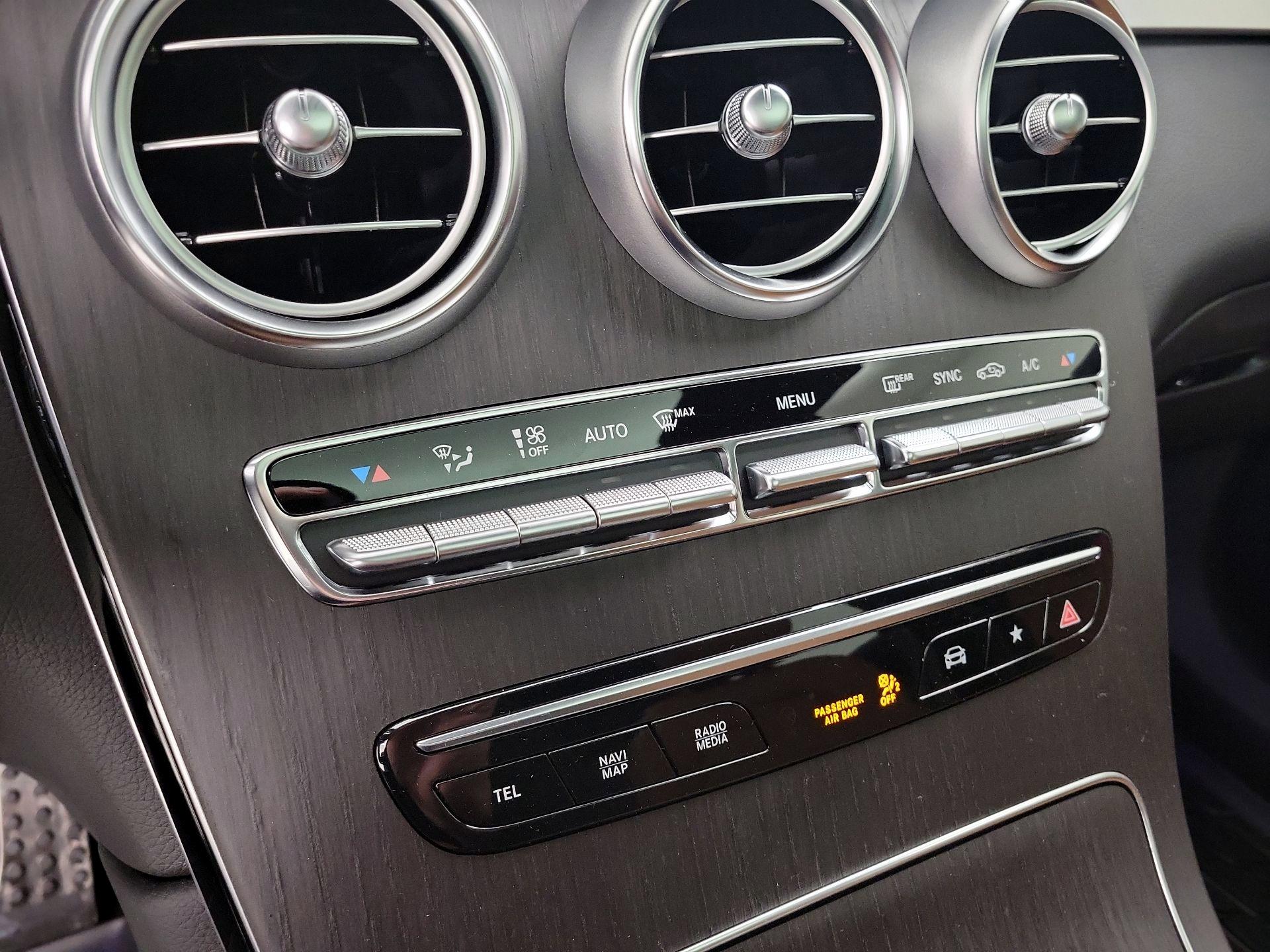 Thumbnail: 2022 Mercedes-Benz GLC - 16