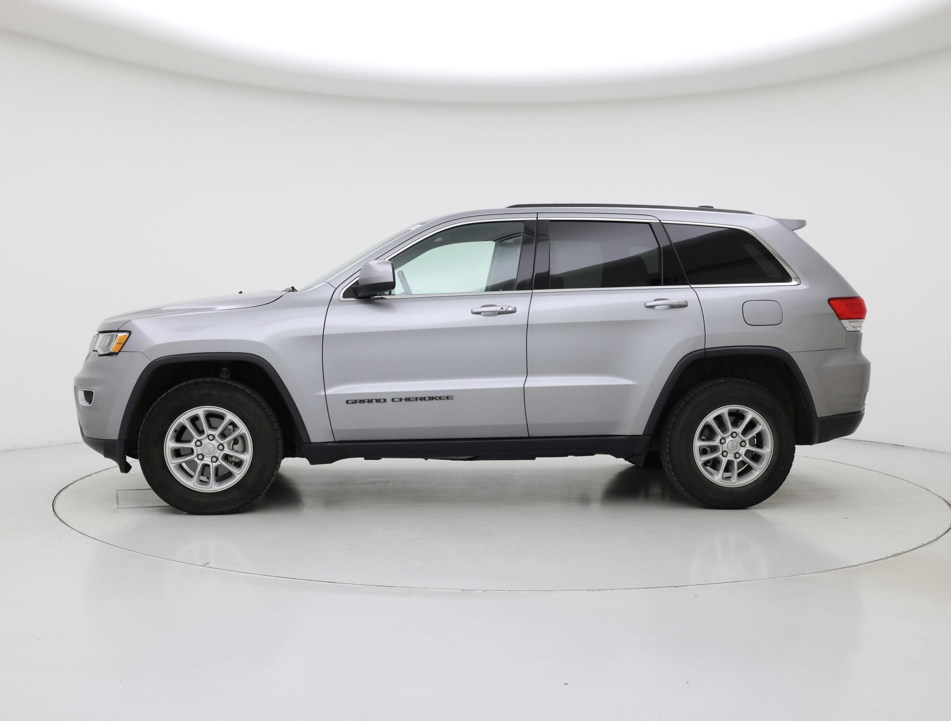 Thumbnail: 2018 Jeep Grand Cherokee - 3