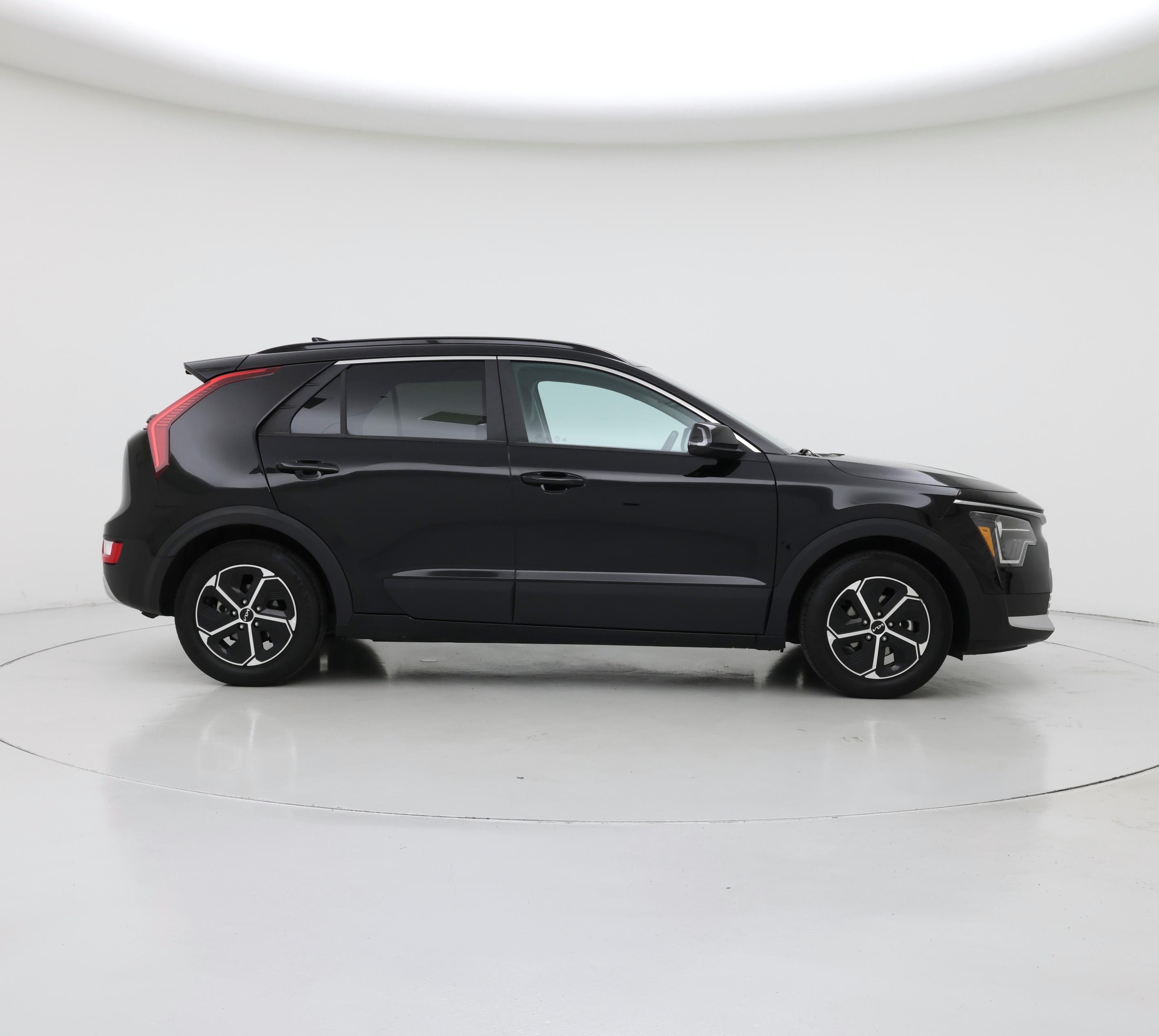Thumbnail: 2024 Kia Niro - 7