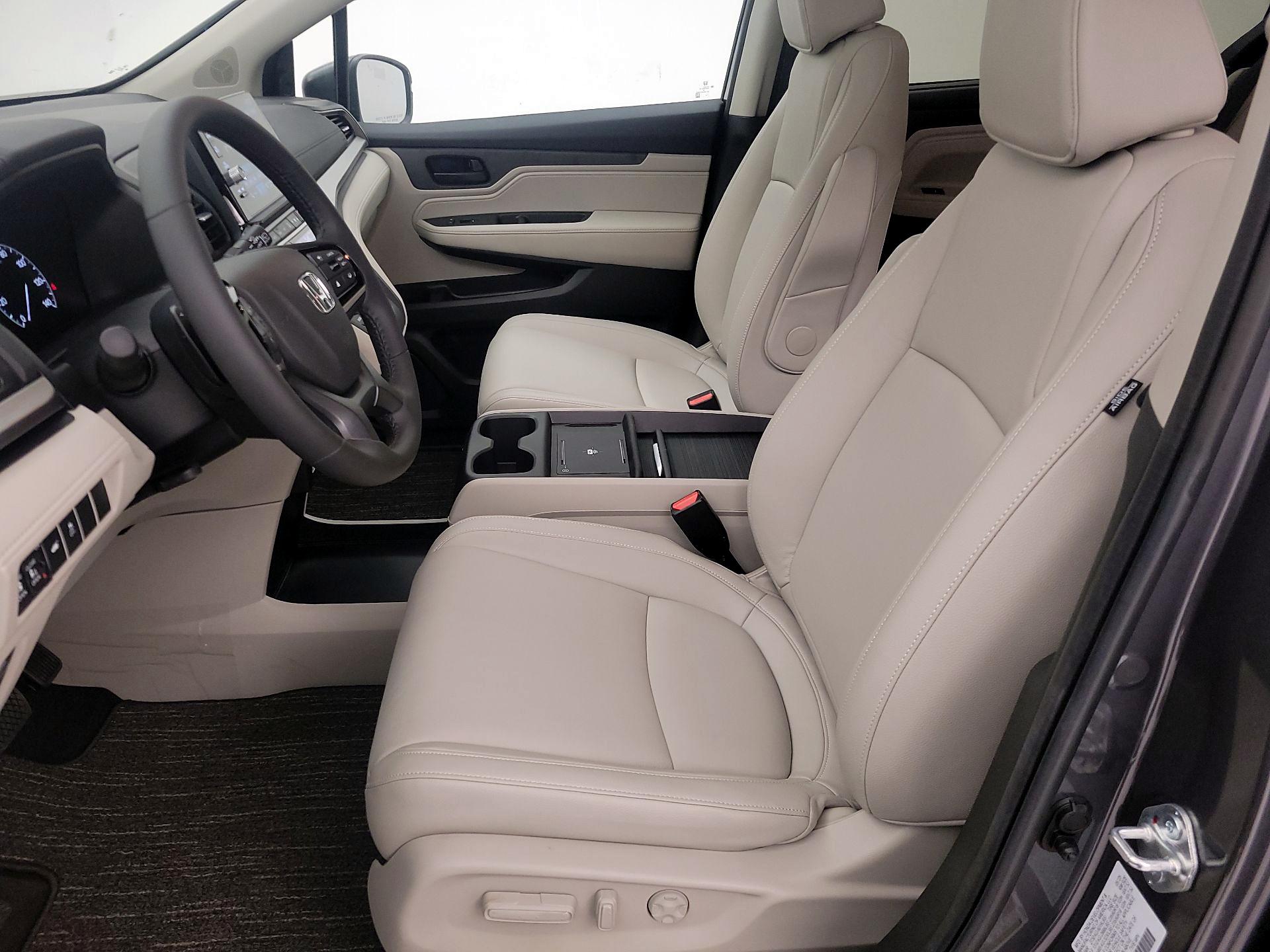 Thumbnail: 2025 Honda Odyssey - 11