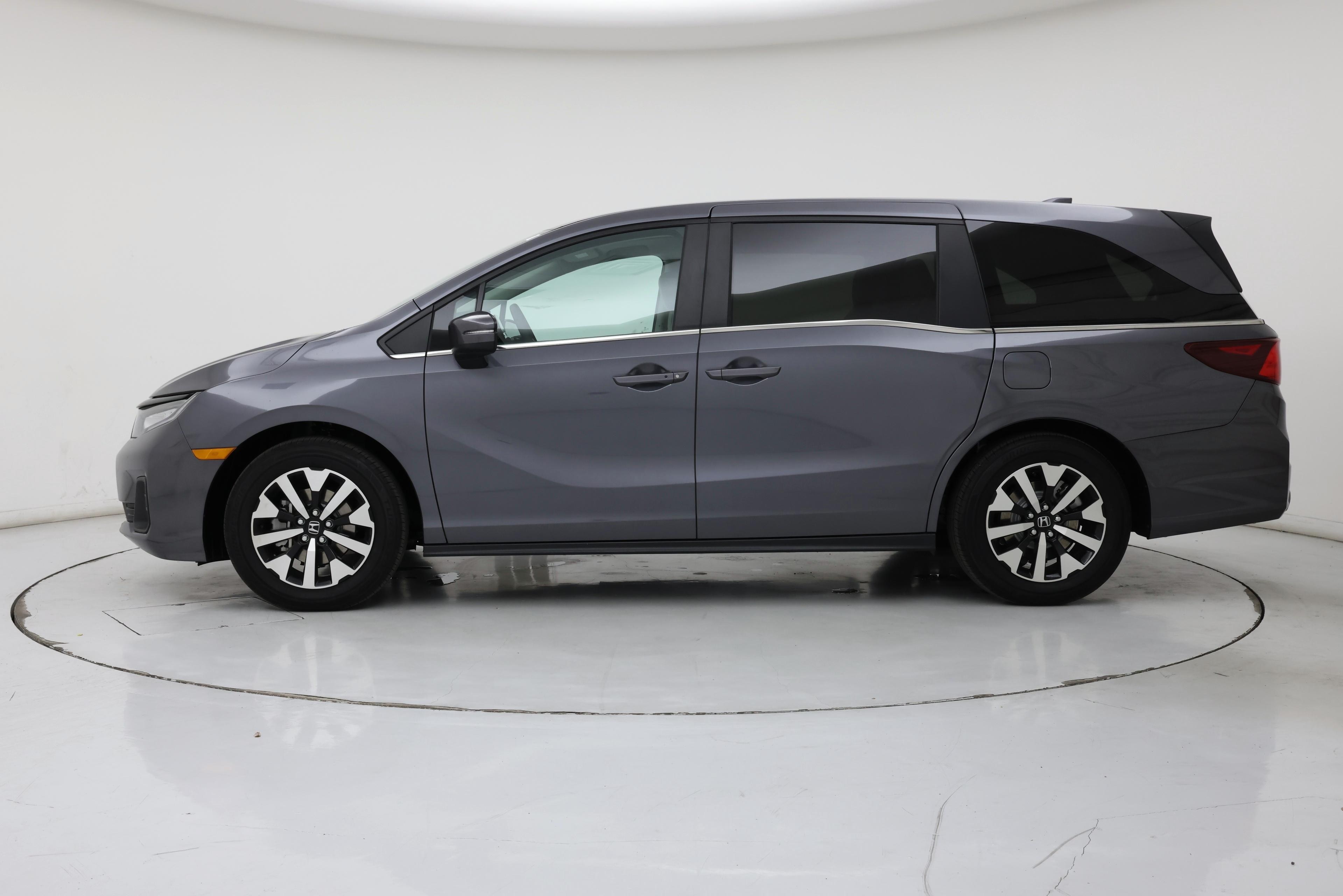 Thumbnail: 2025 Honda Odyssey - 3