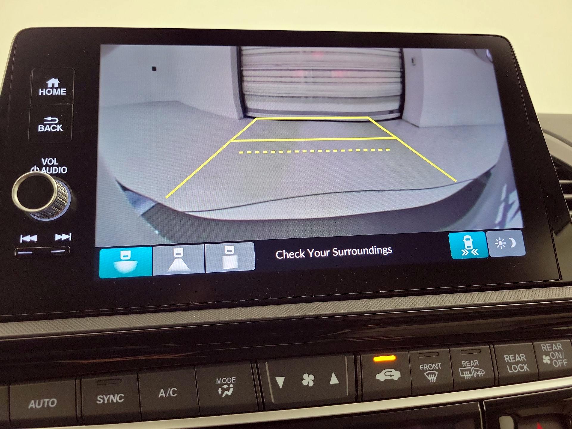 Thumbnail: 2025 Honda Odyssey - 14