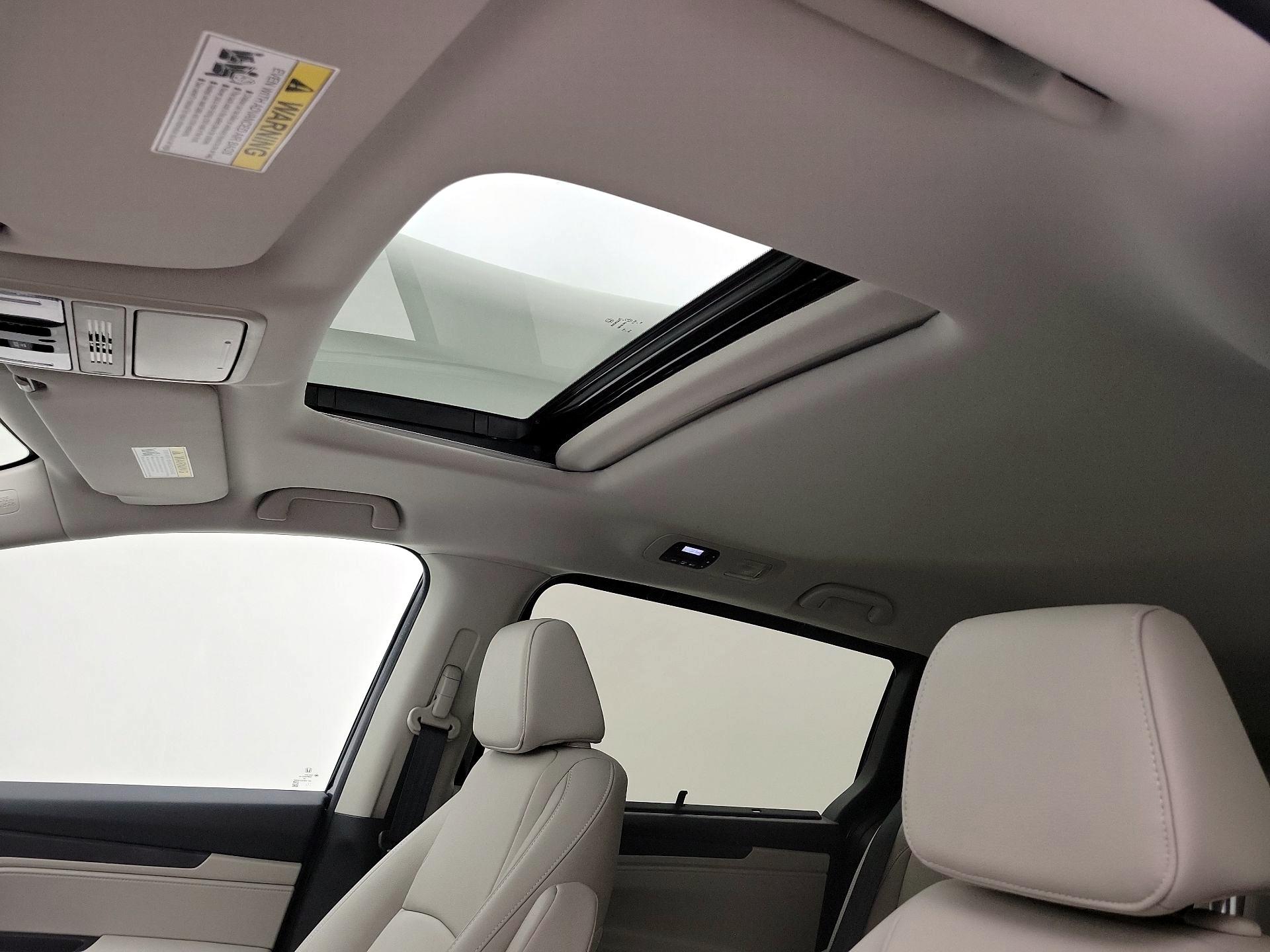 Thumbnail: 2025 Honda Odyssey - 19