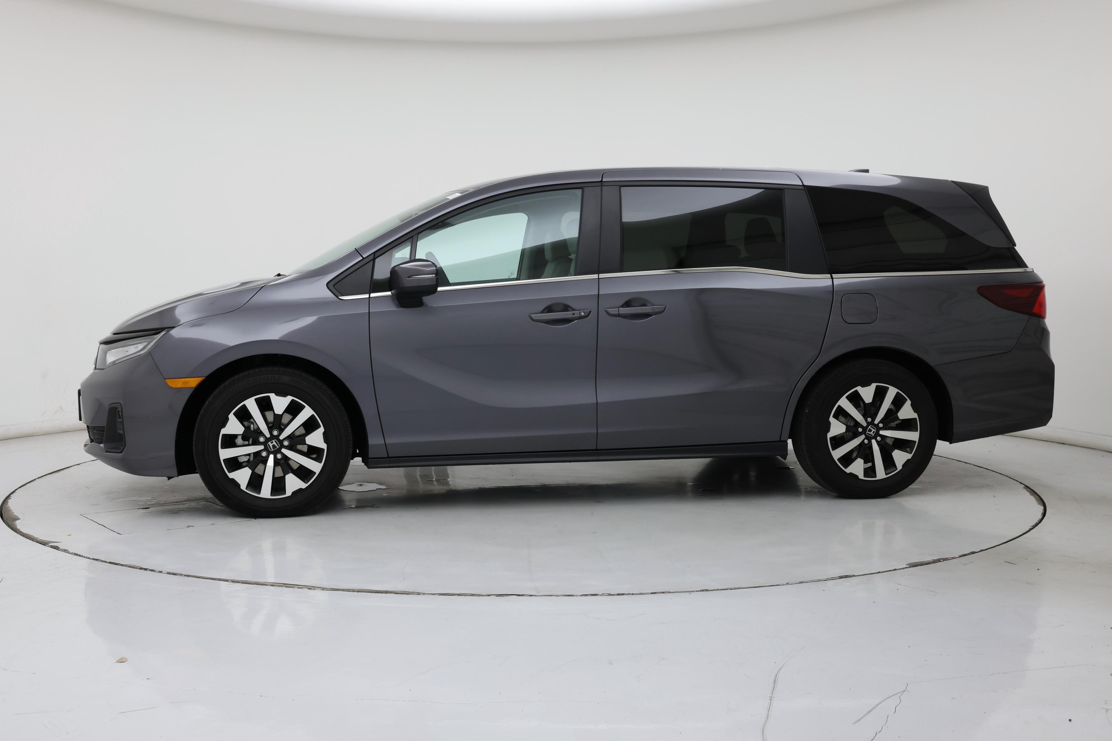 Thumbnail: 2025 Honda Odyssey - 3