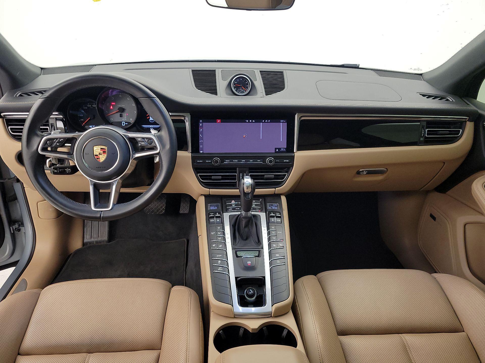 Thumbnail: 2021 Porsche Macan - 9