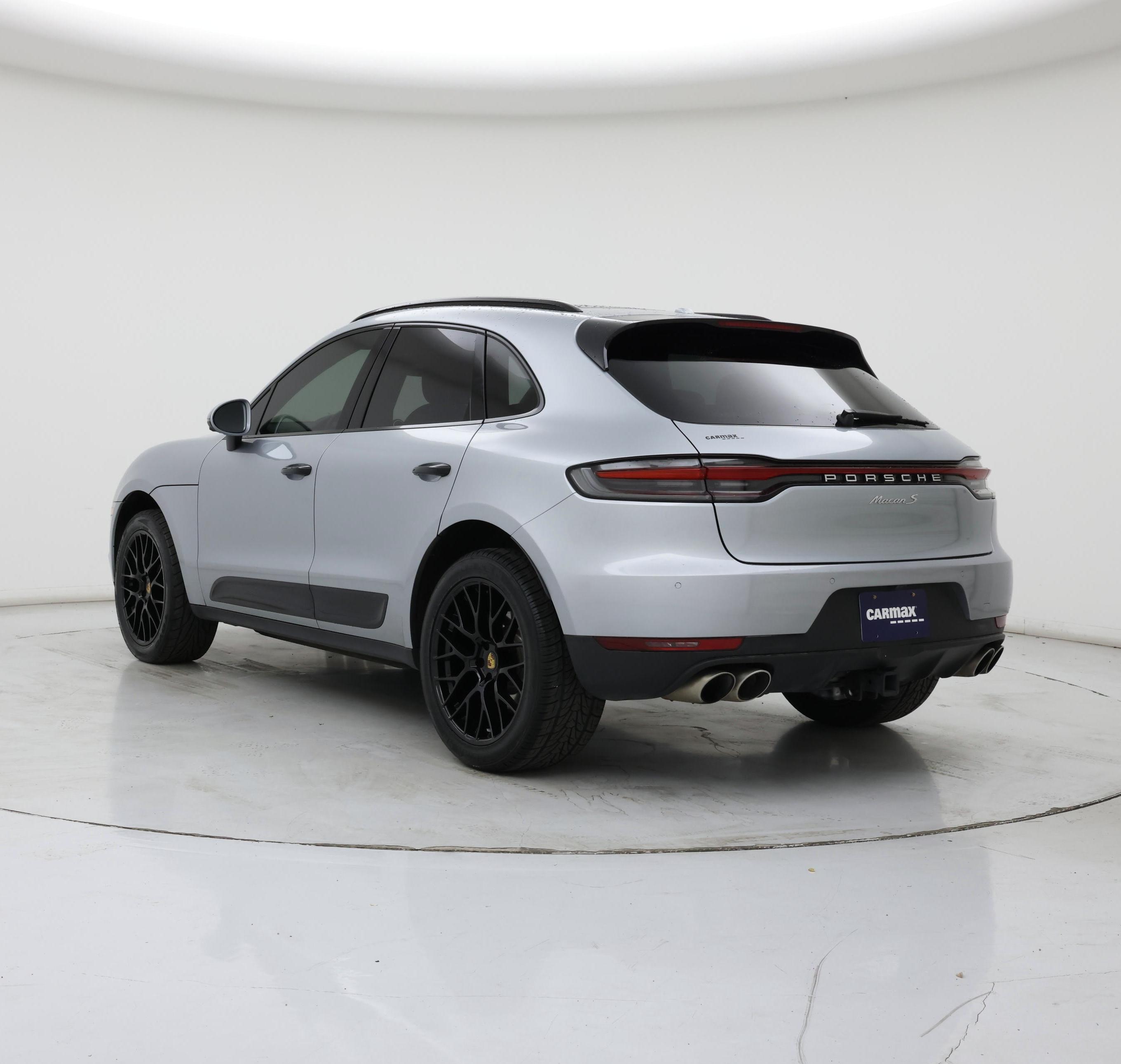Thumbnail: 2021 Porsche Macan - 2
