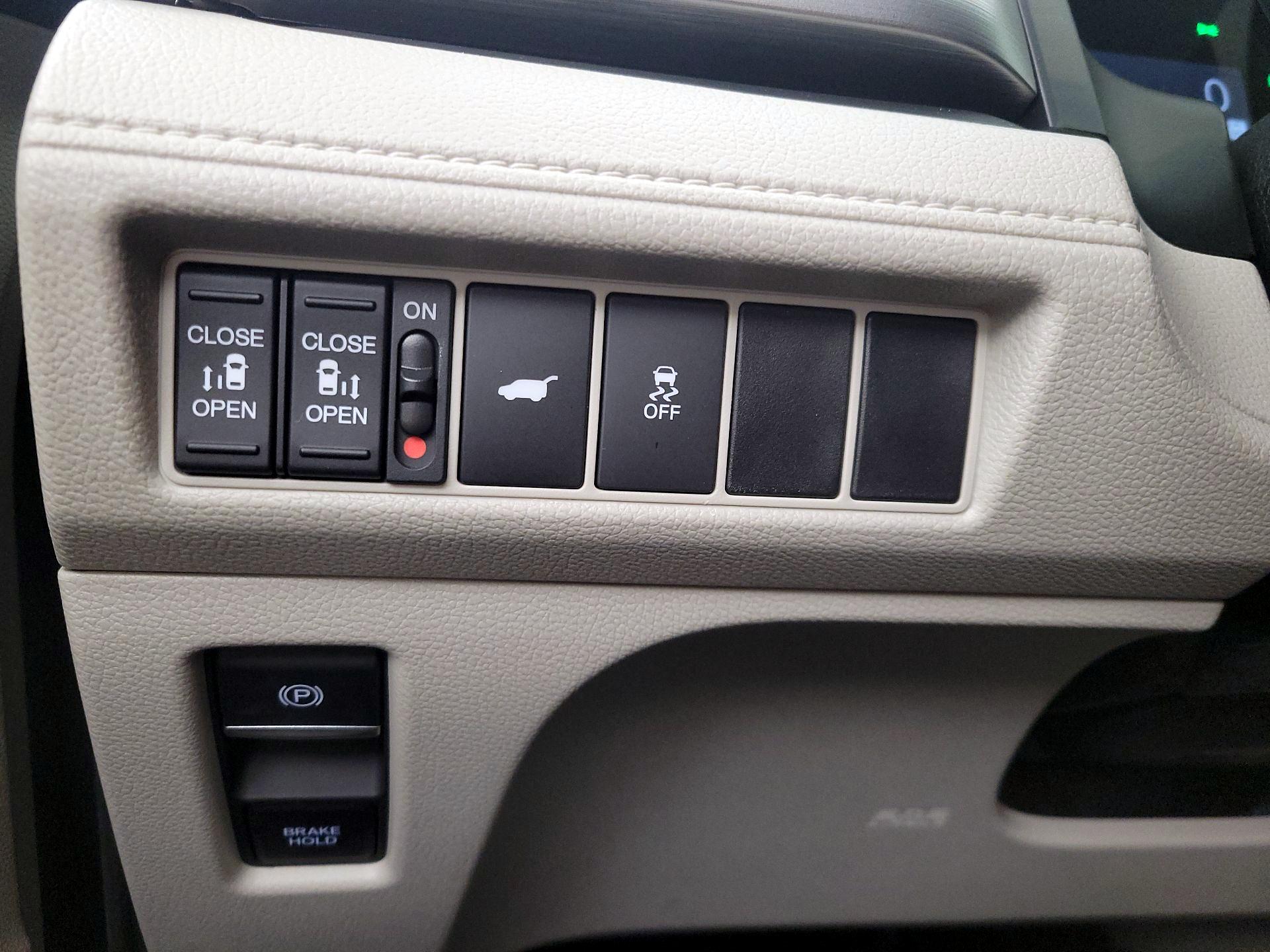 Thumbnail: 2025 Honda Odyssey - 13