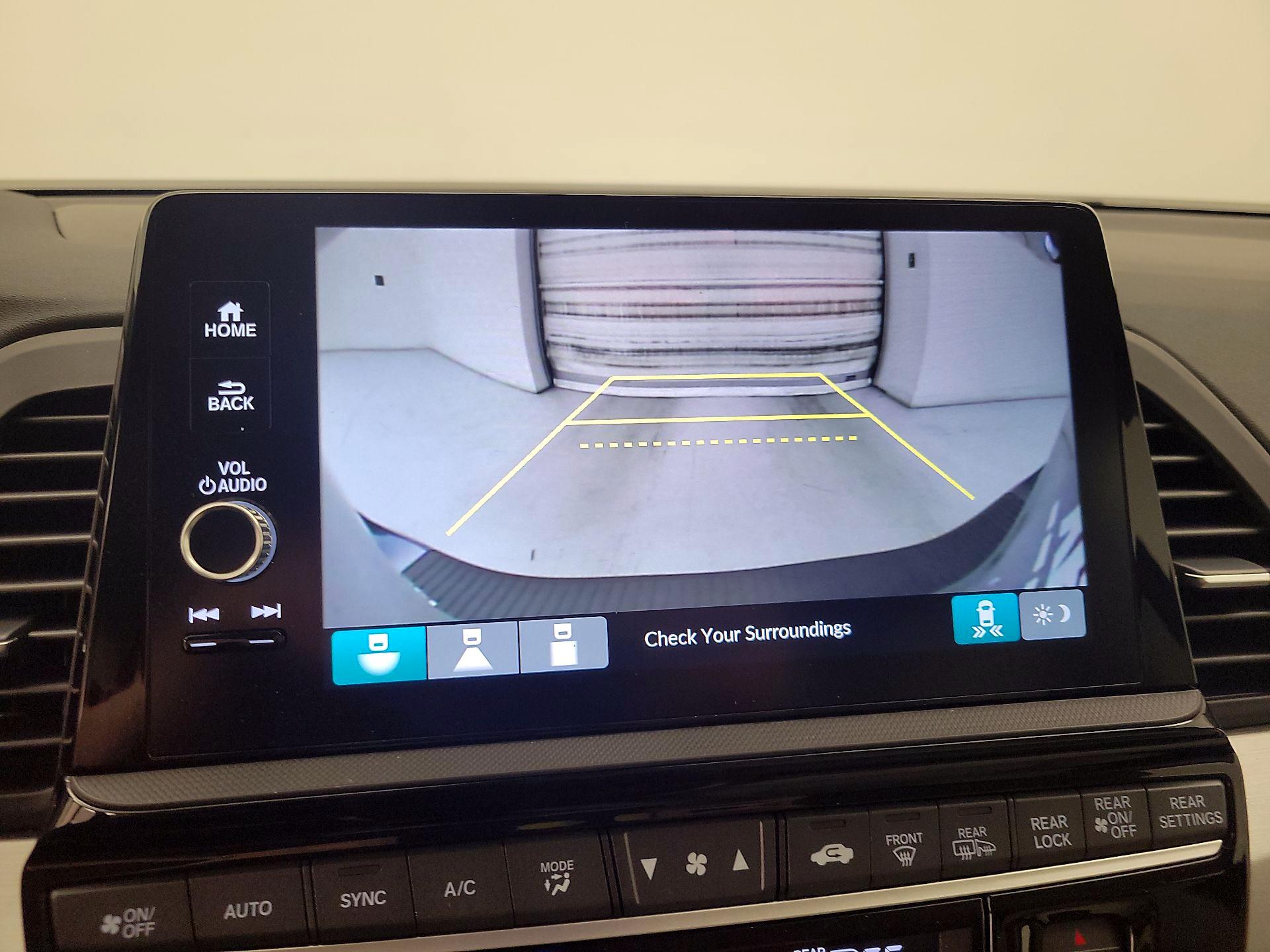 Thumbnail: 2025 Honda Odyssey - 14