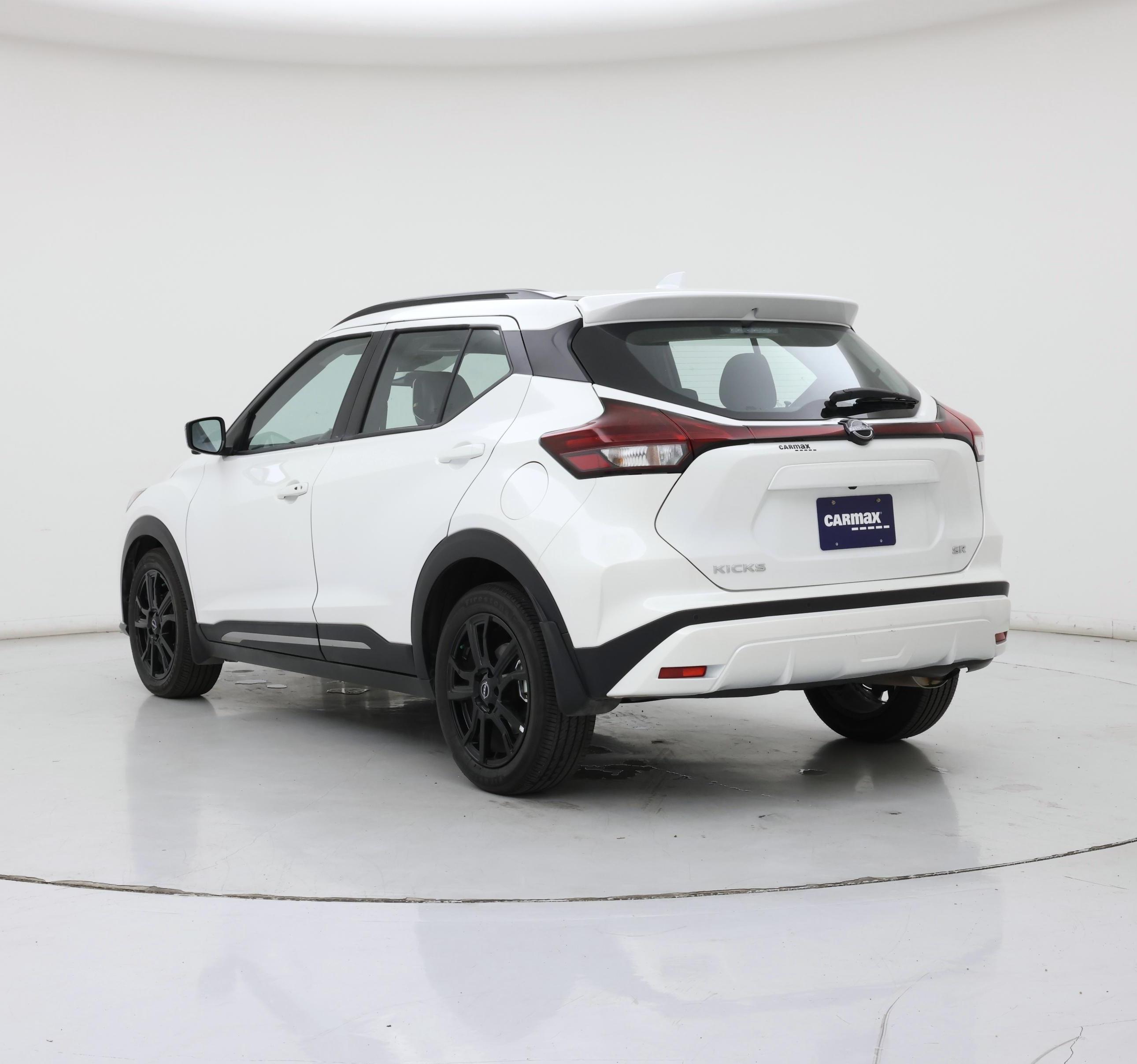 Thumbnail: 2024 Nissan Kicks - 2