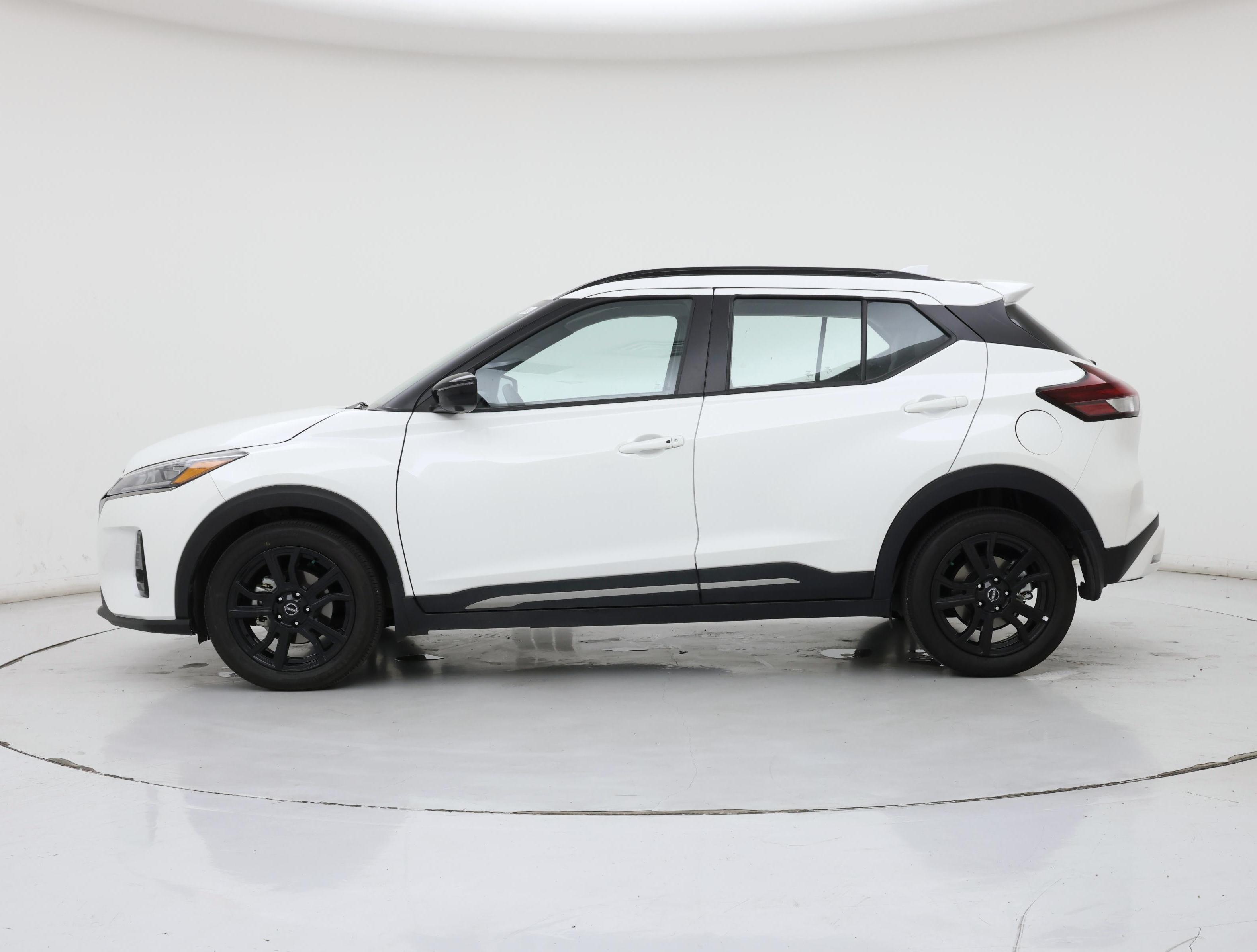 Thumbnail: 2024 Nissan Kicks - 3
