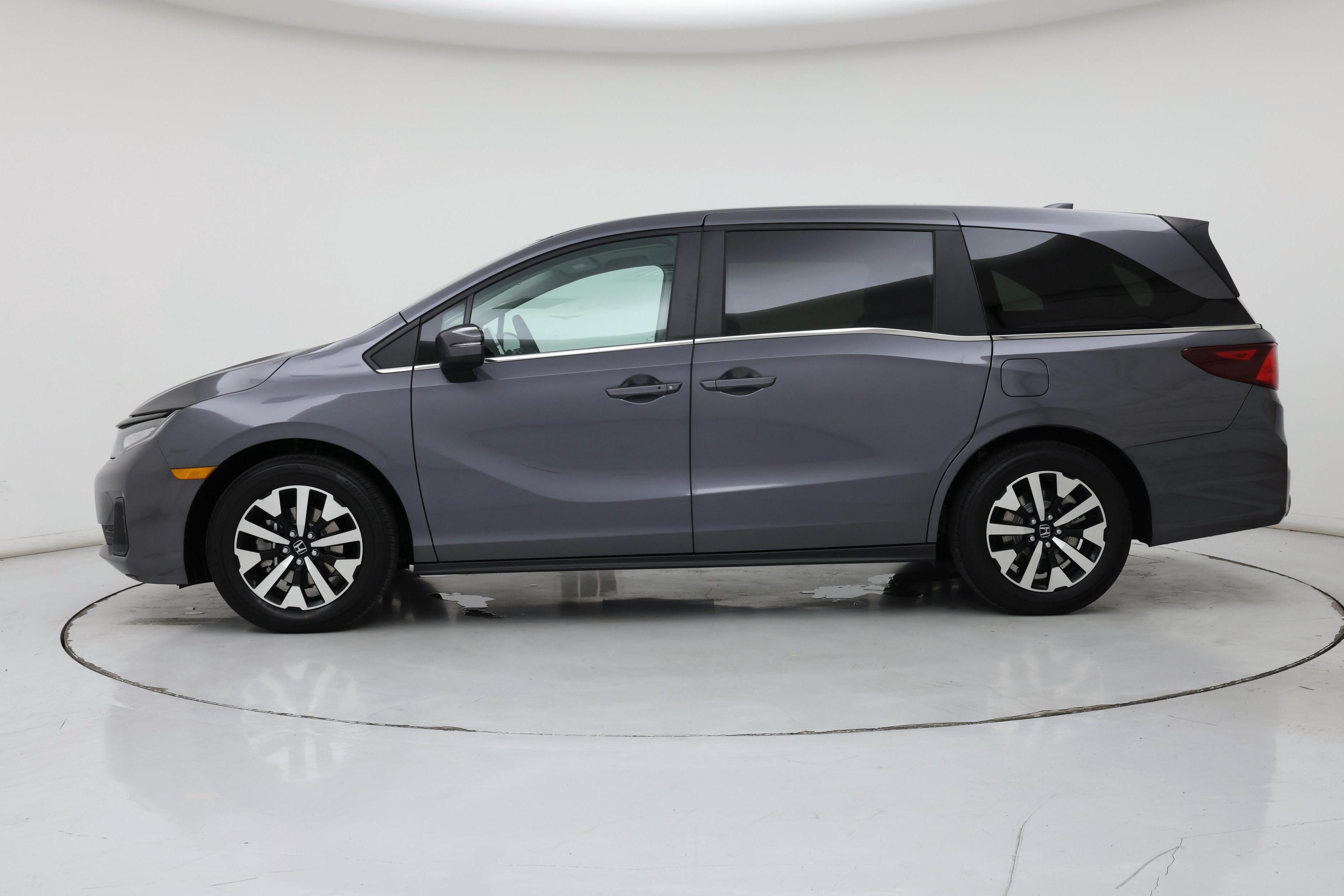 Thumbnail: 2025 Honda Odyssey - 3