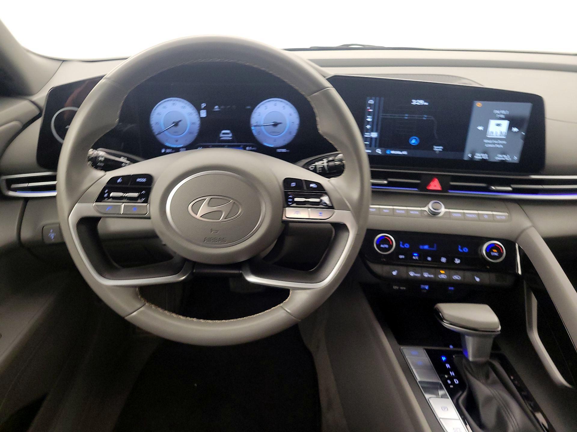 Thumbnail: 2024 Hyundai Elantra - 10